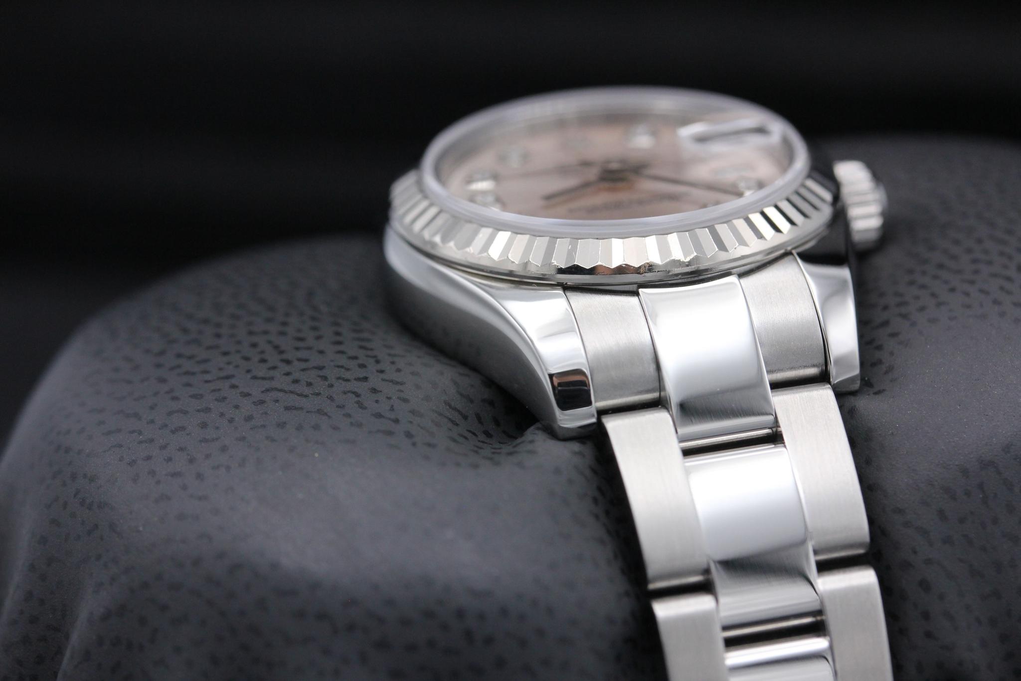 Watch Image 6