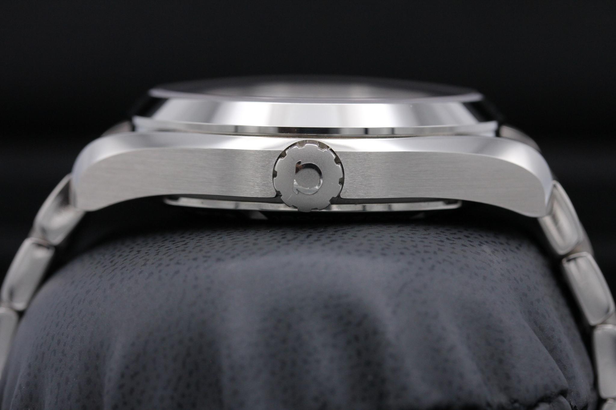 Watch Image 3