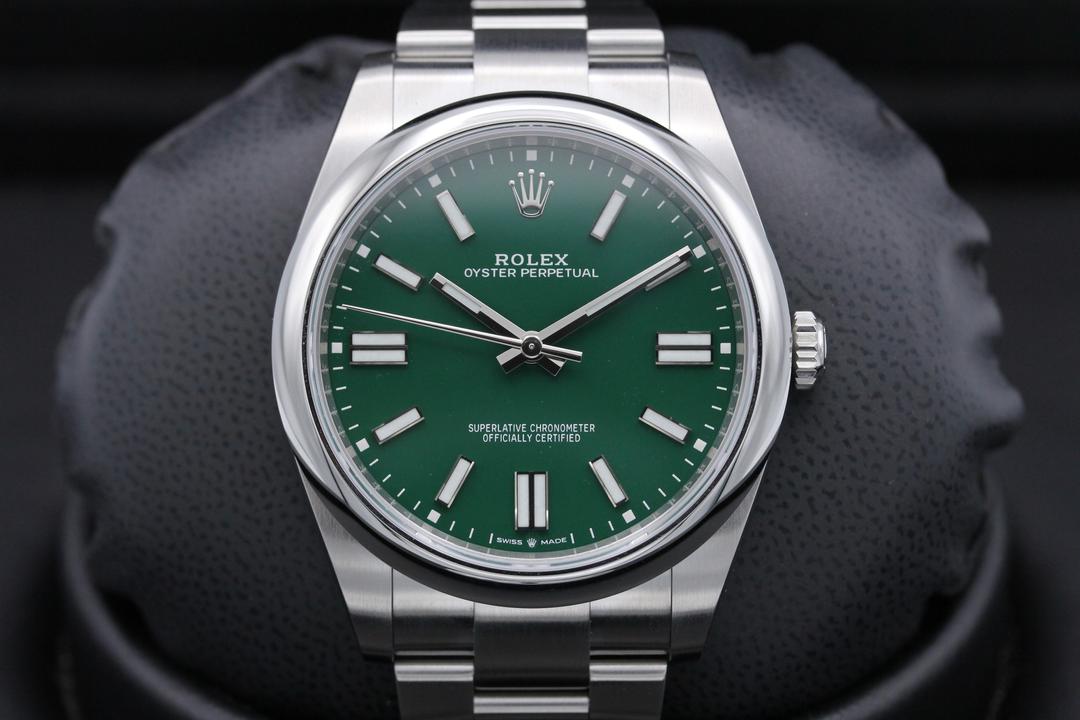 Rolex Oyster Perpetual 124300
