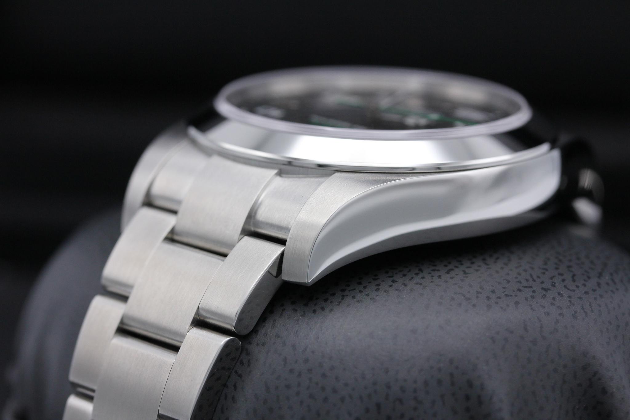 Watch Image 5