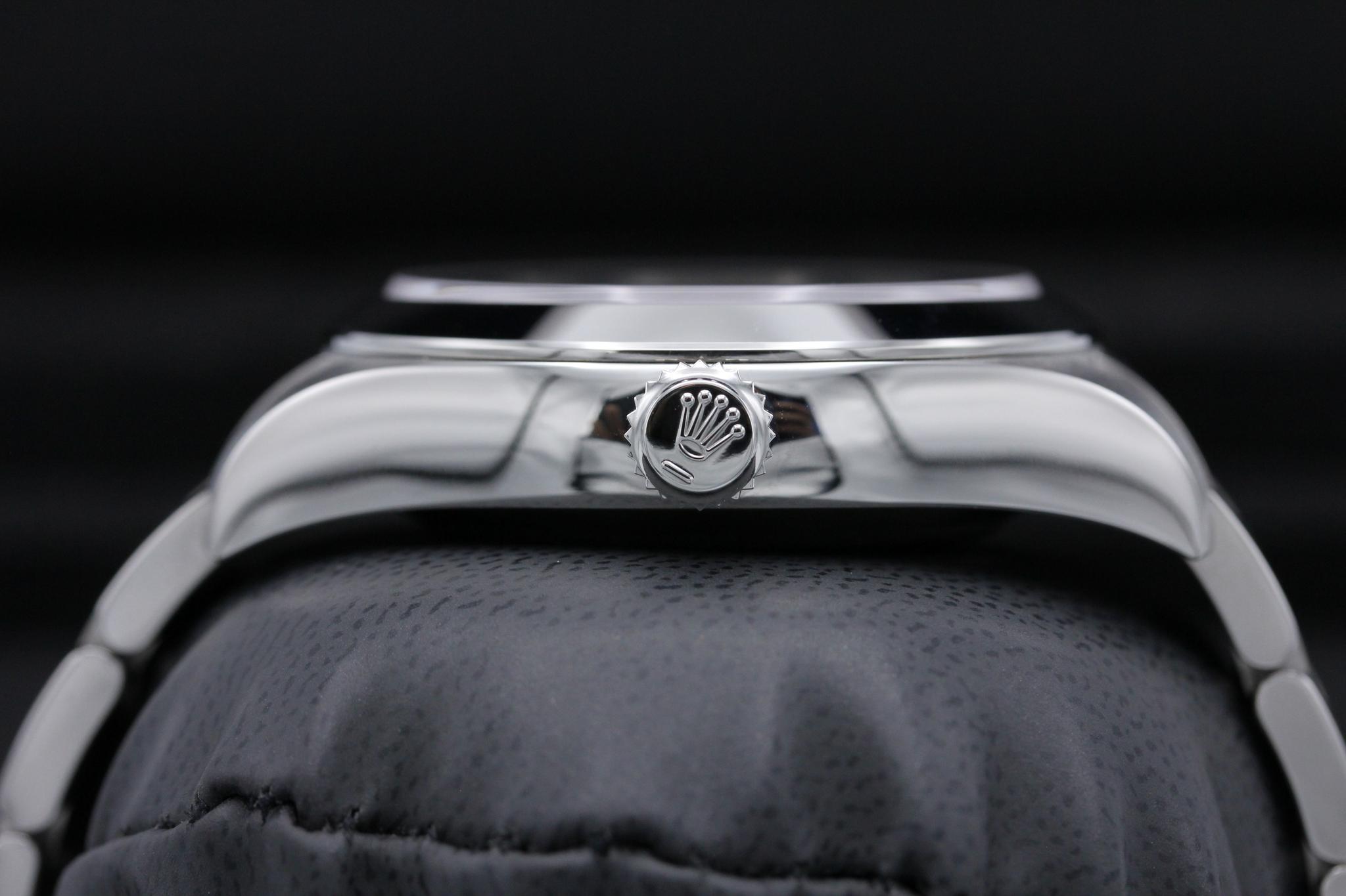 Watch Image 3