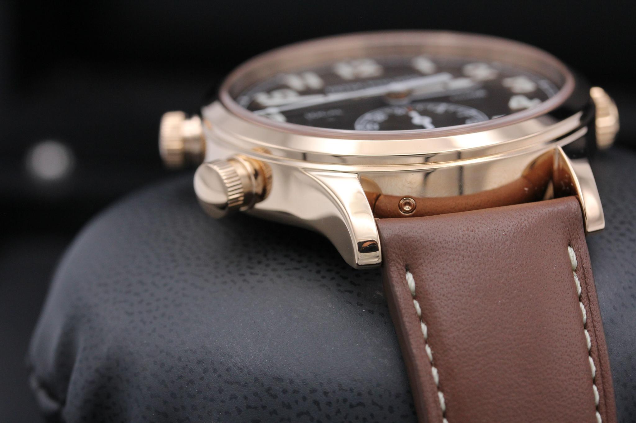 Watch Image 6