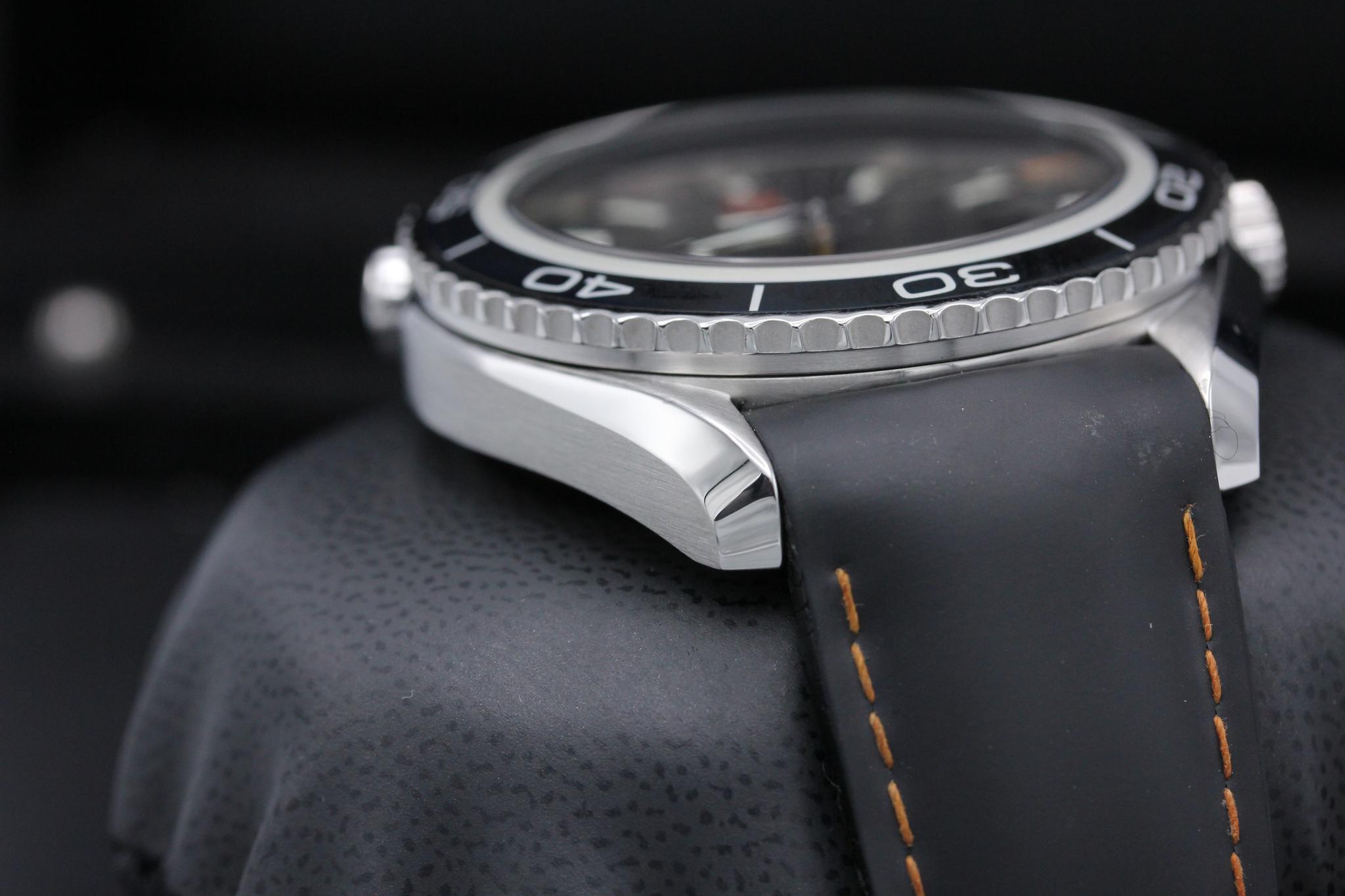 Watch Image 6