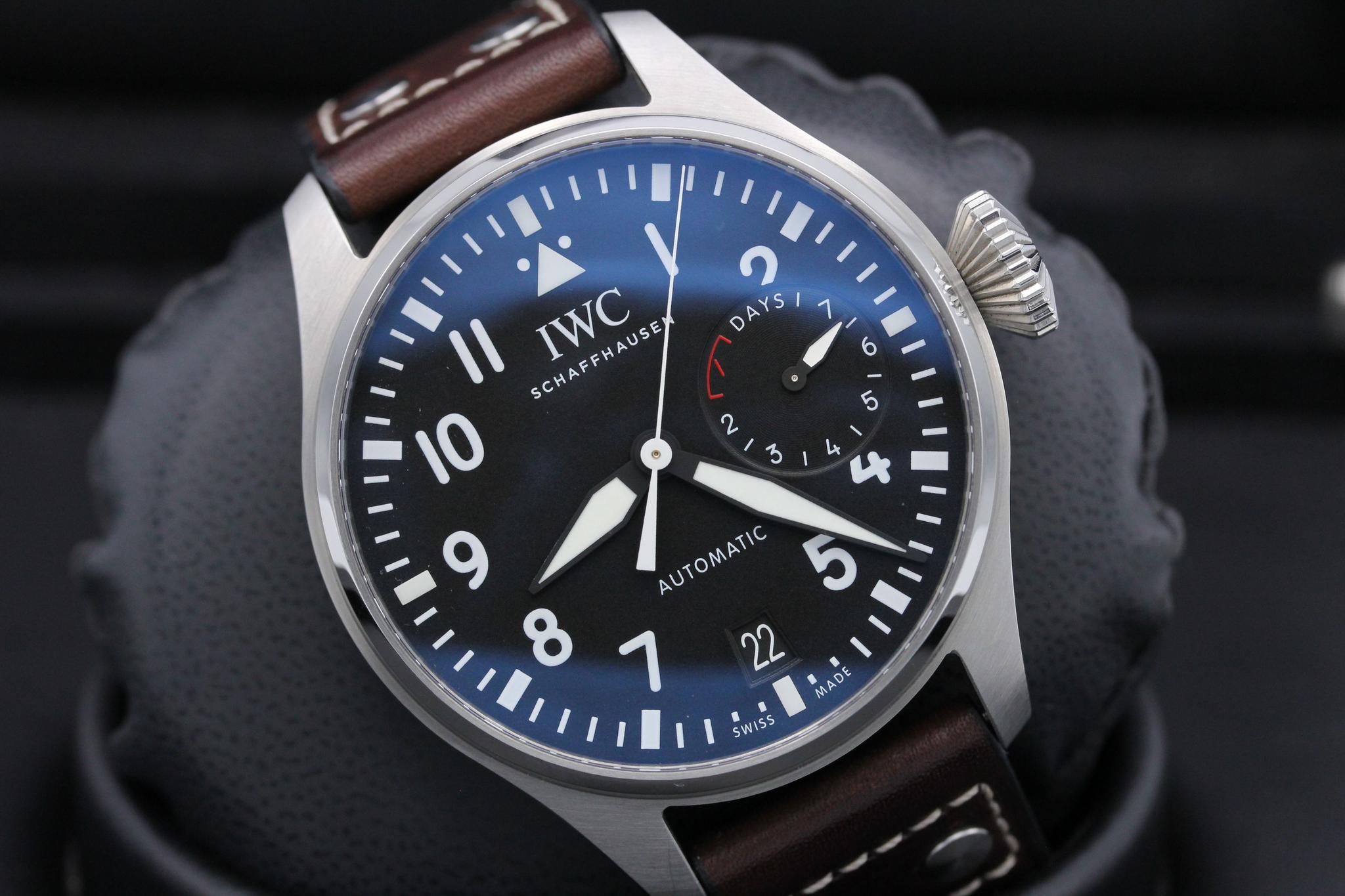 Watch Image 9