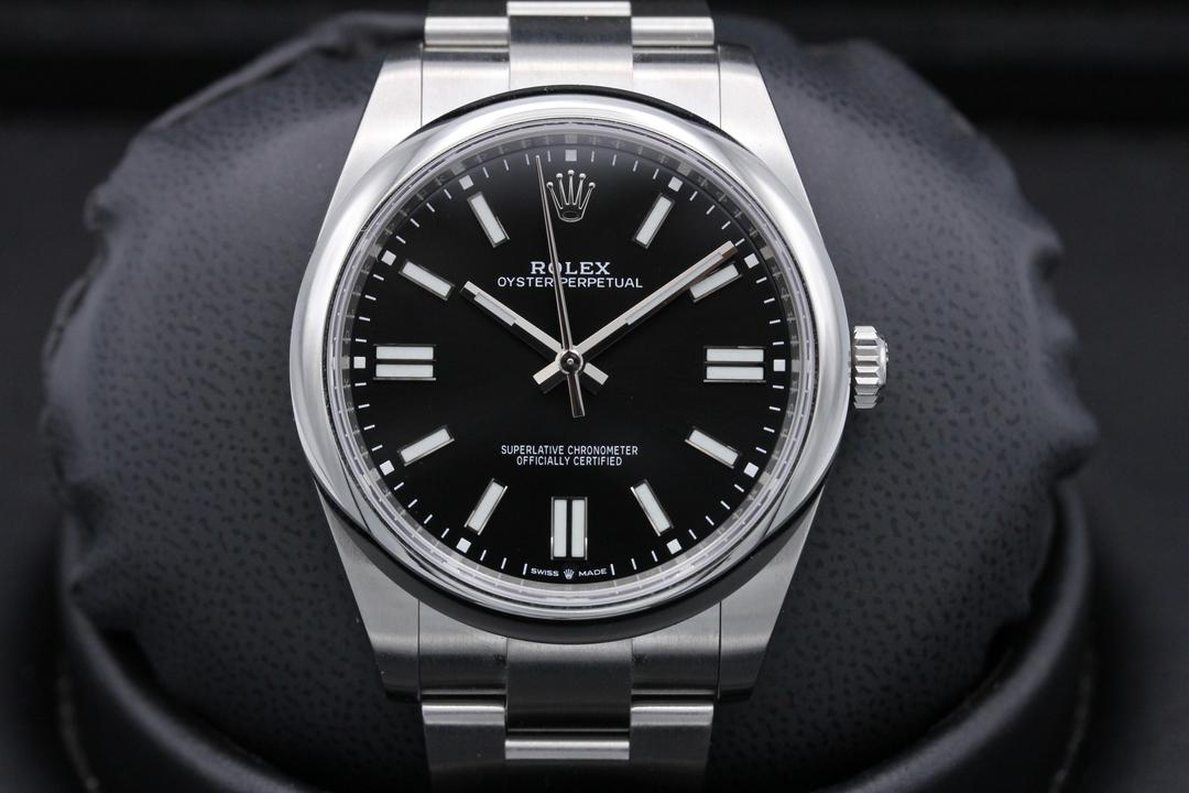 Rolex Oyster Perpetual 124300