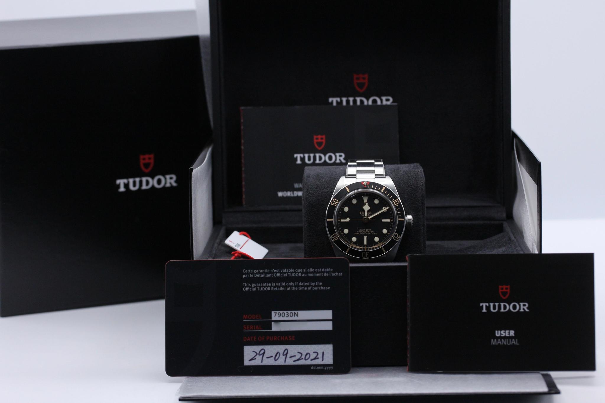 Watch Image 11