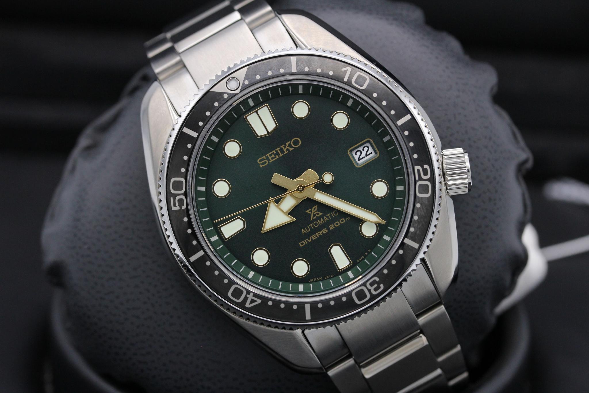 Watch Image 9