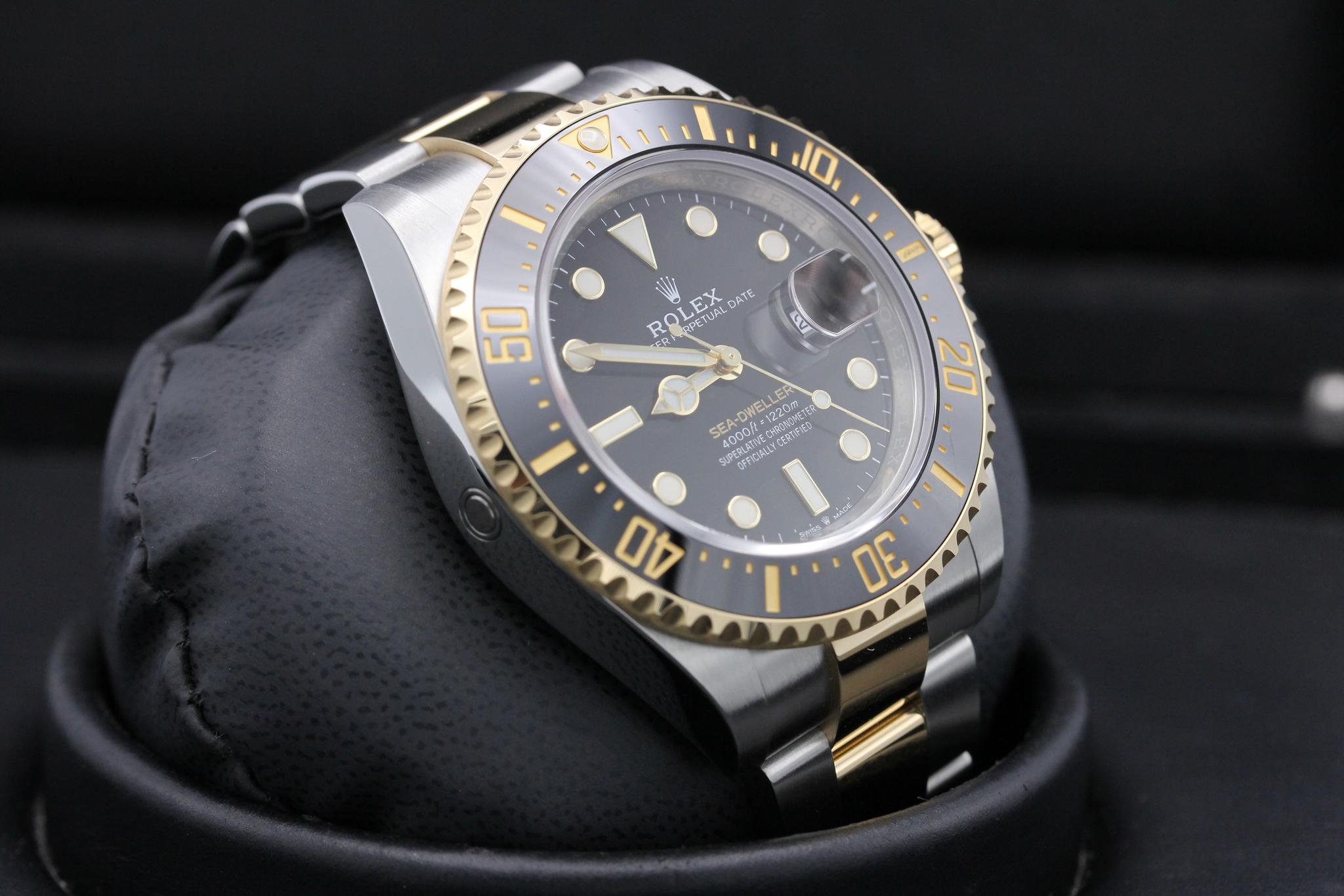 Watch Image 10