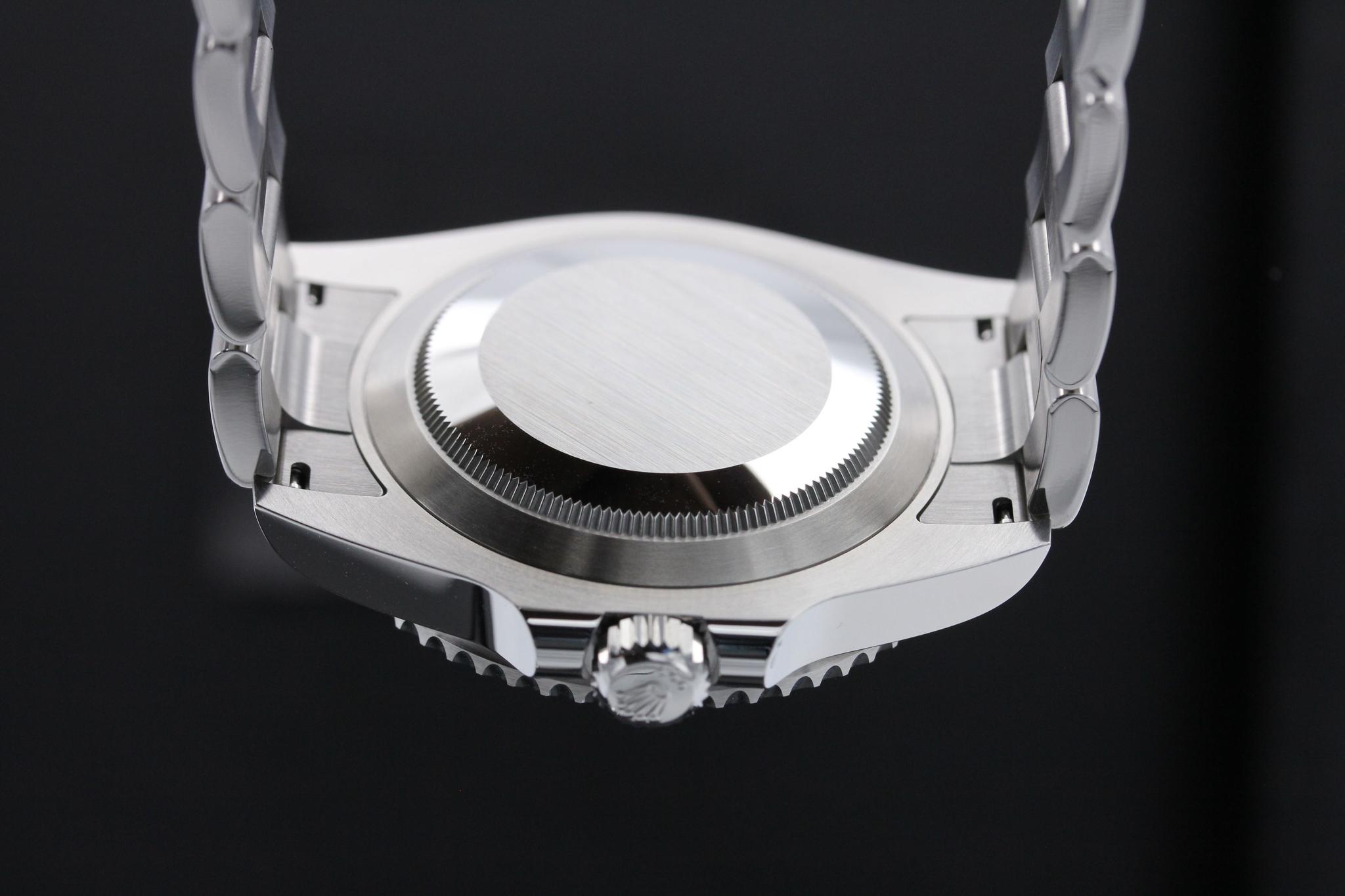 Watch Image 7