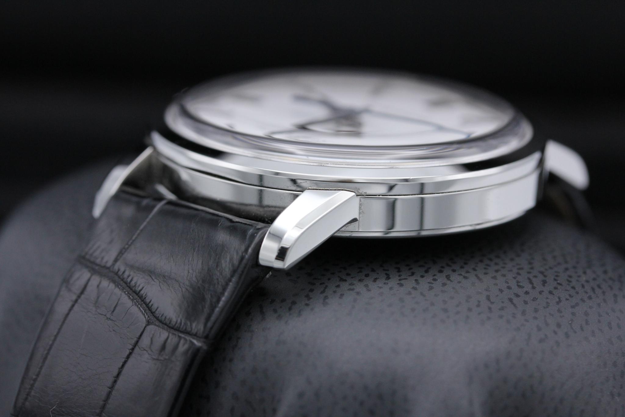 Watch Image 5