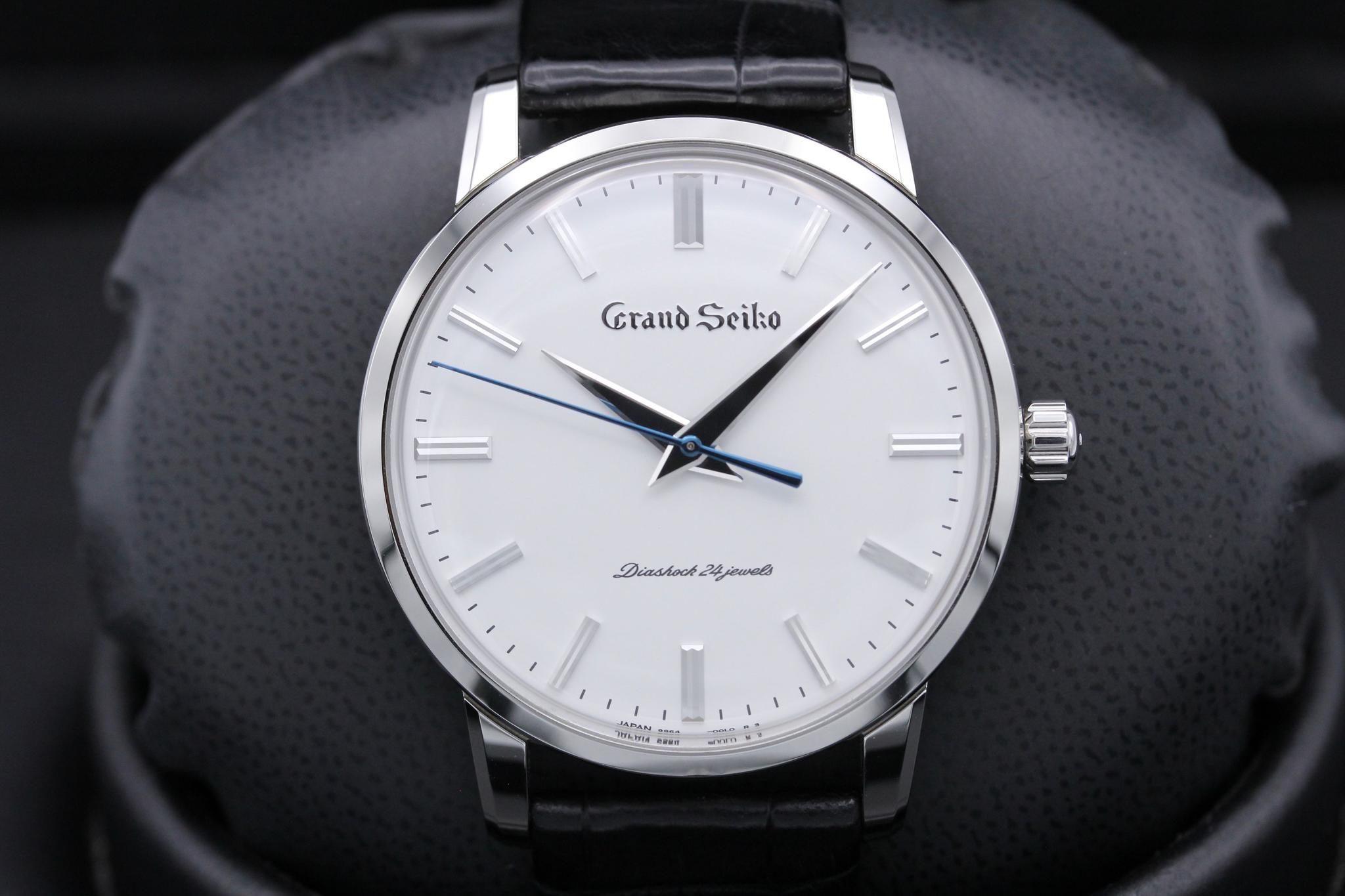 Watch Image 1