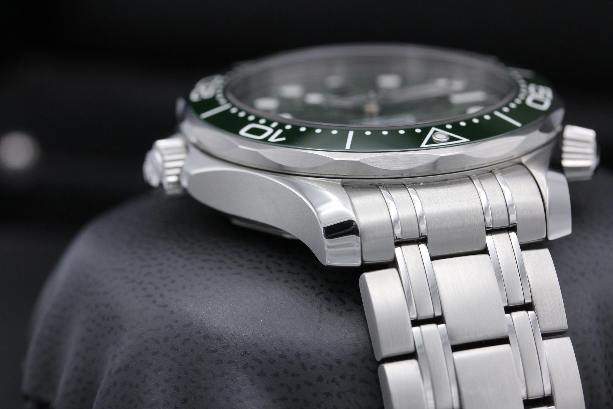 Watch Image 4