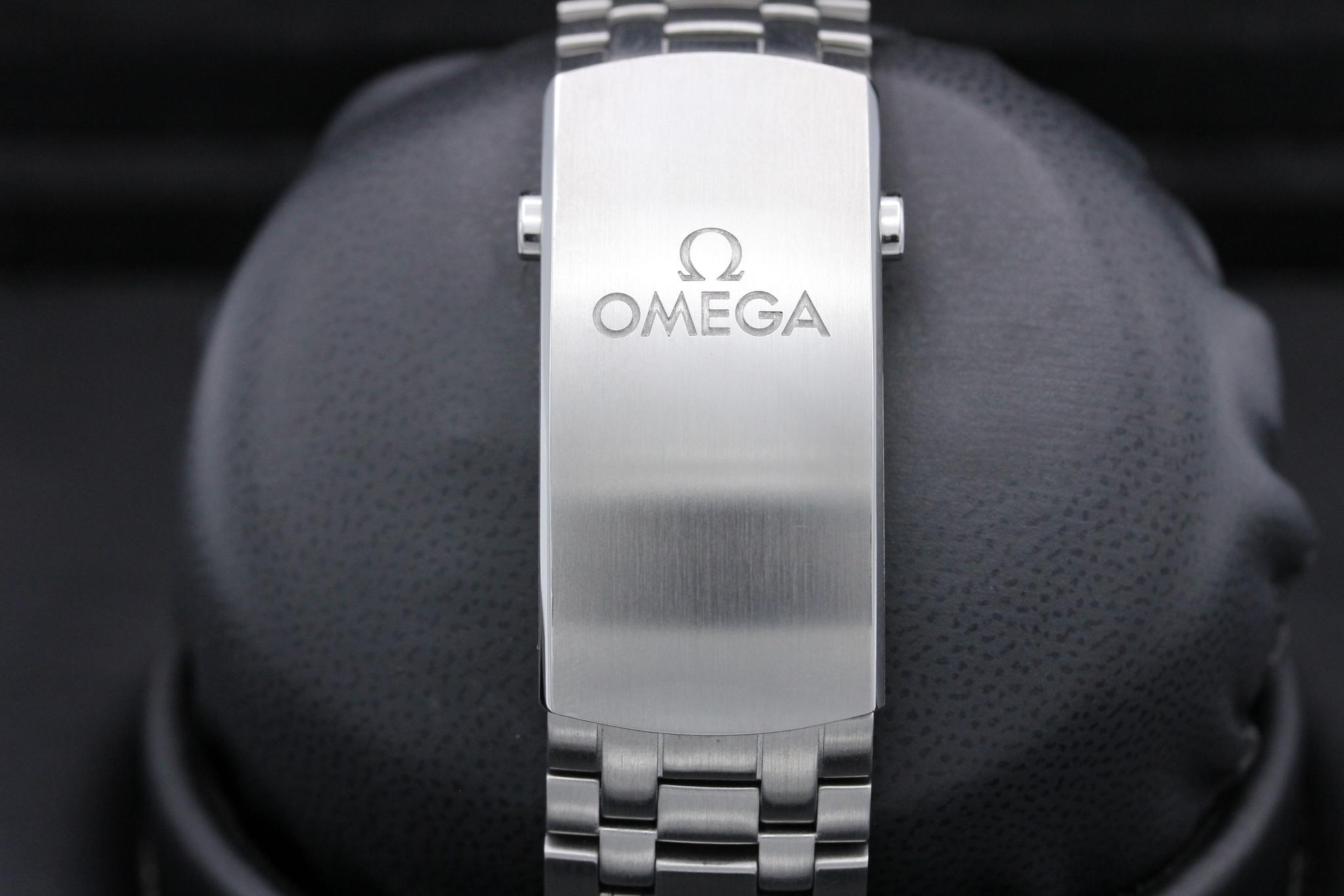 Watch Image 8