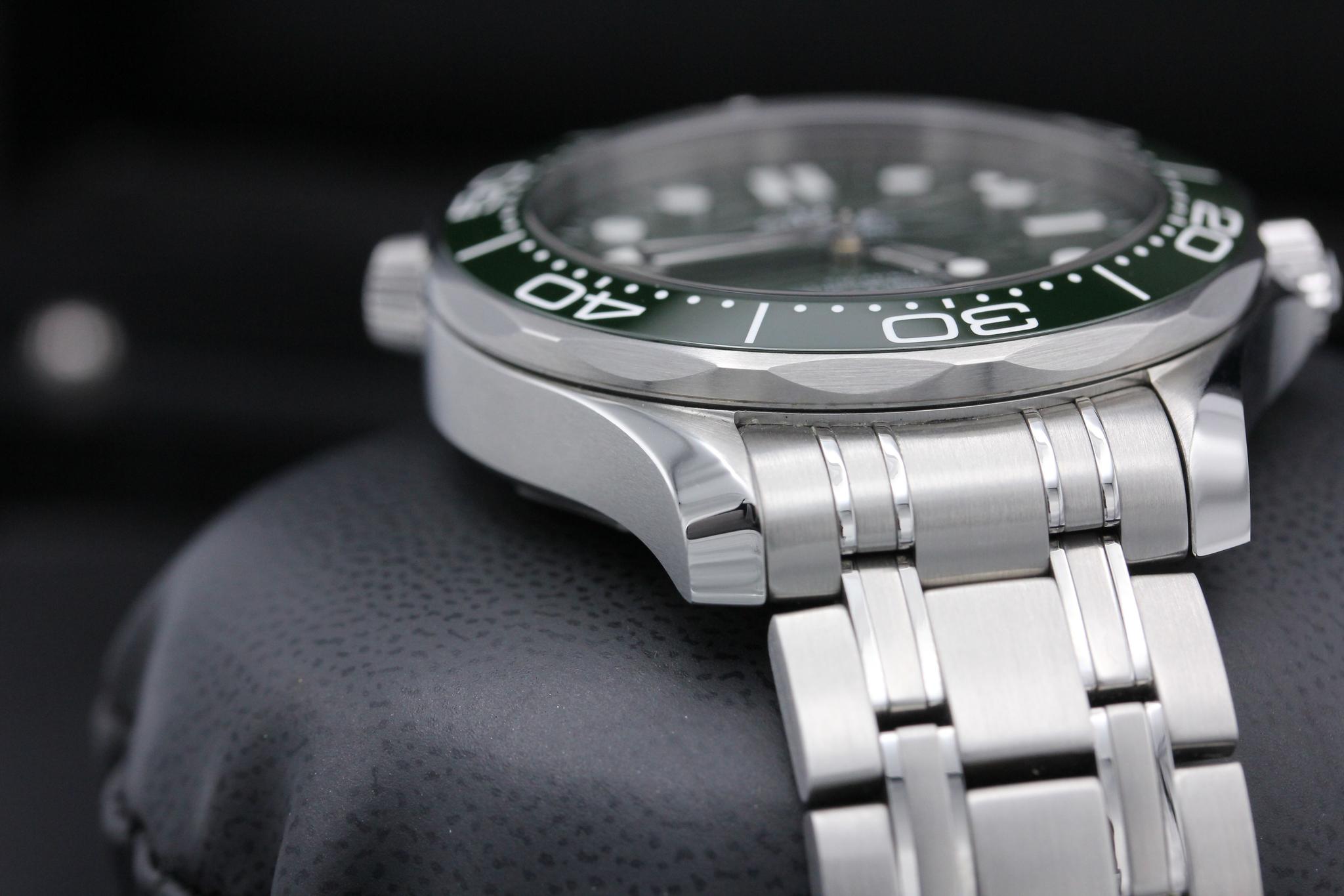 Watch Image 6