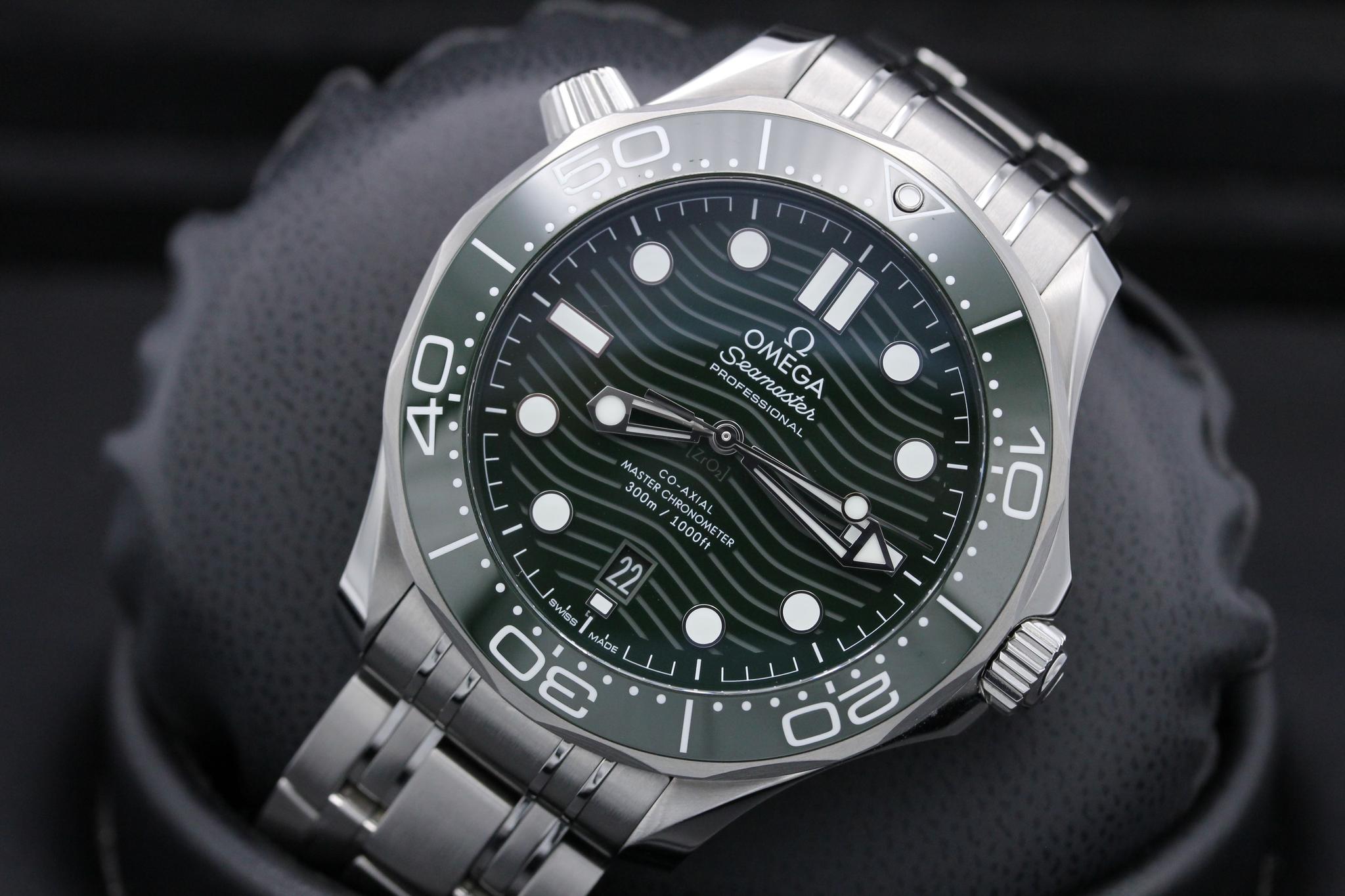 Watch Image 10