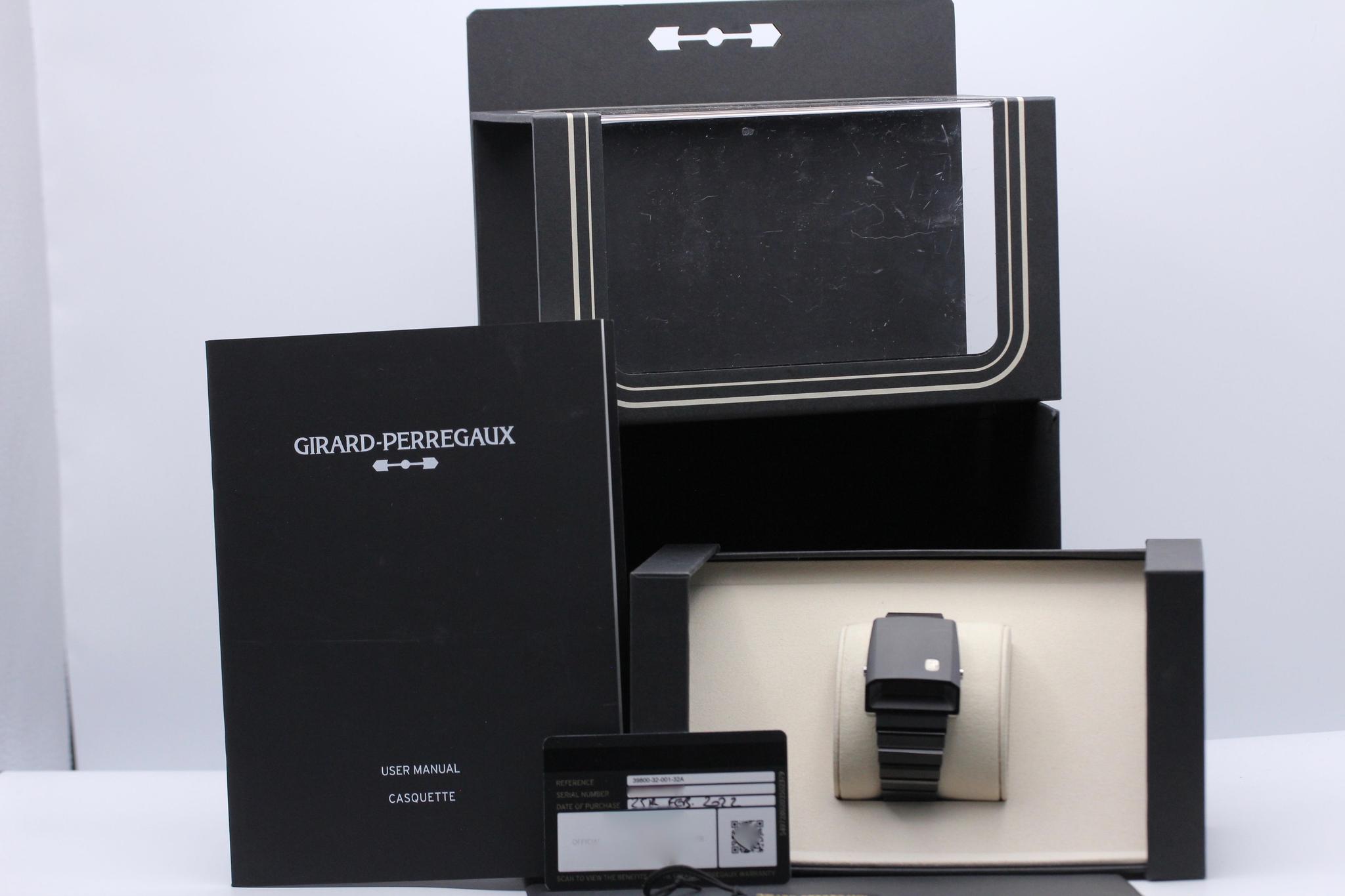 Watch Image 12