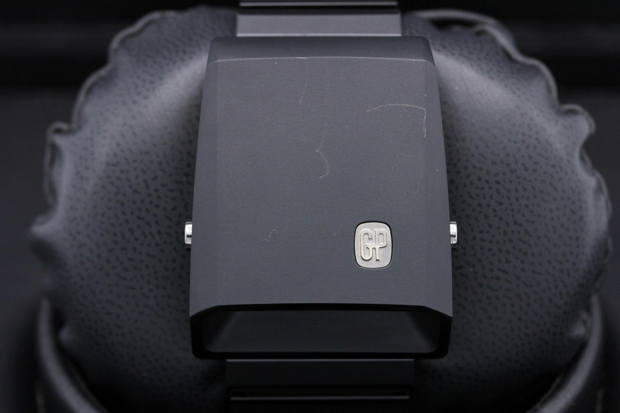 Watch Image 2