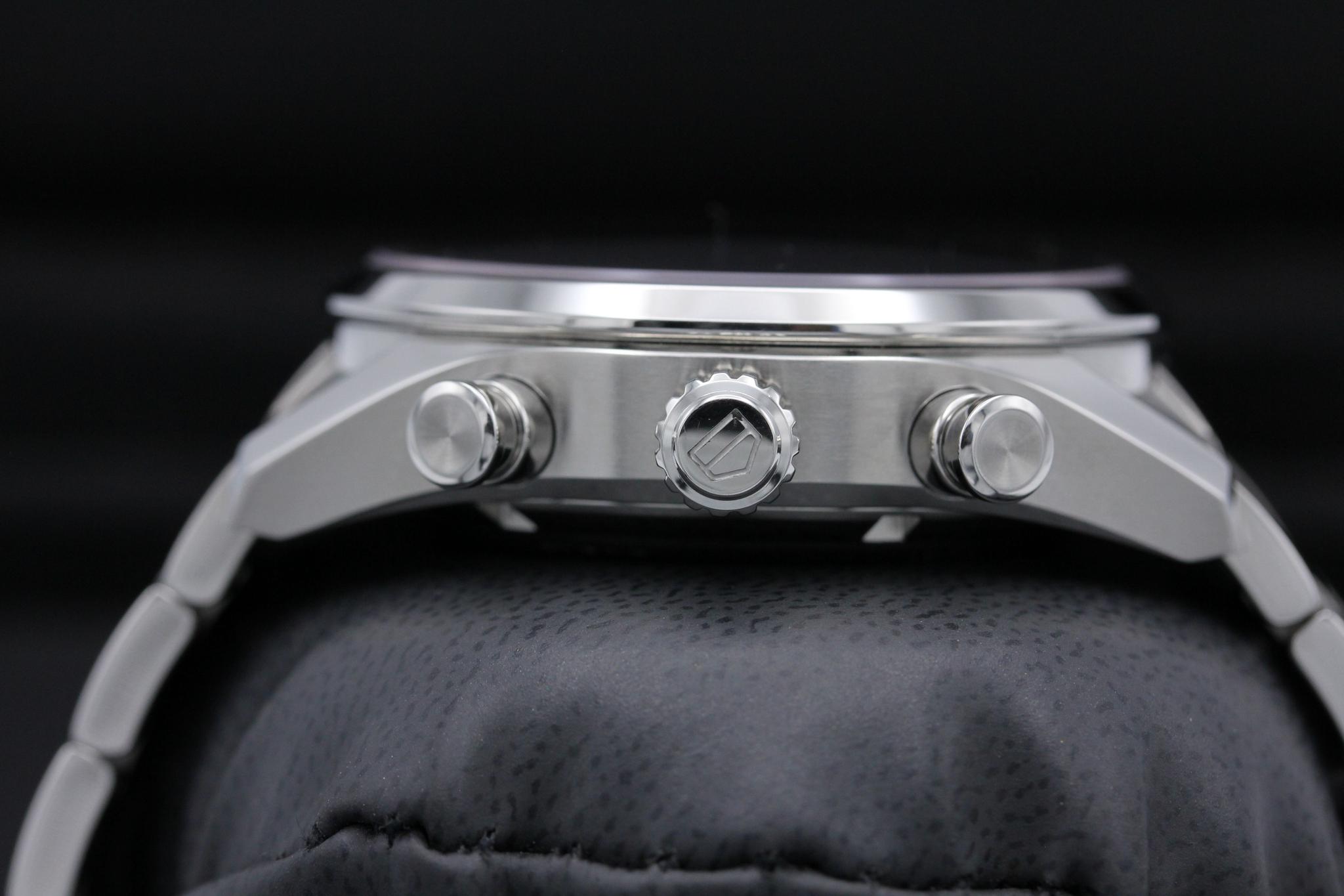 Watch Image 3
