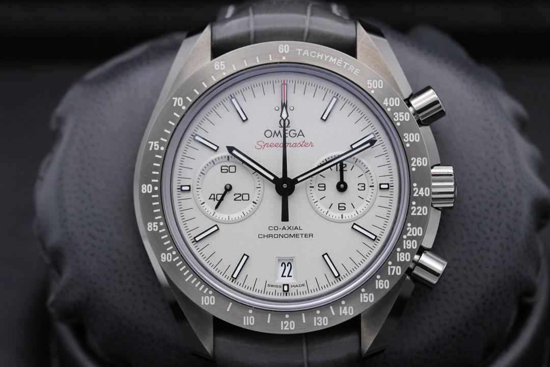 Omega Speedmaster Grey Side of the Moon 311.93.44.51.99.002