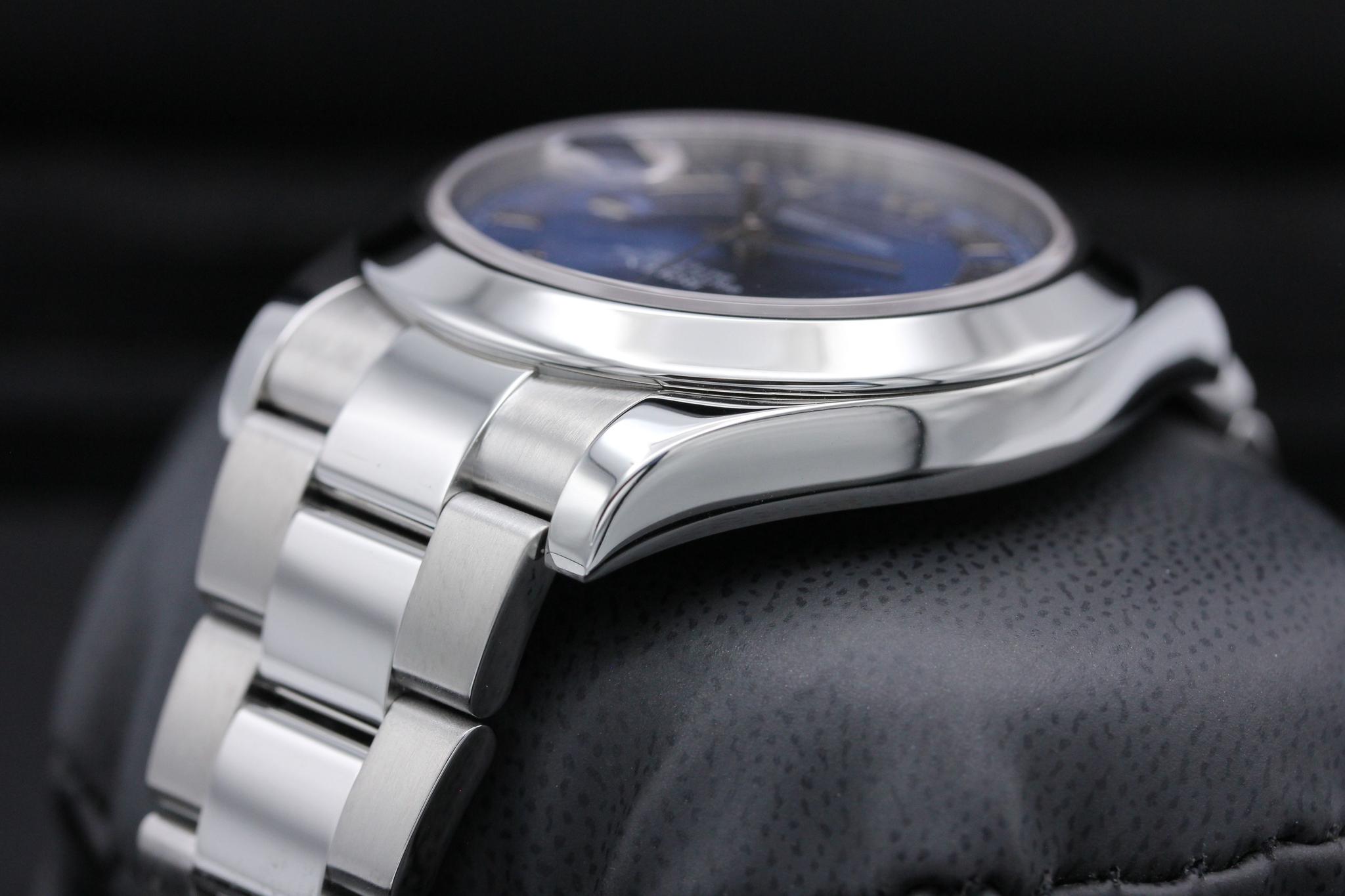 Watch Image 5