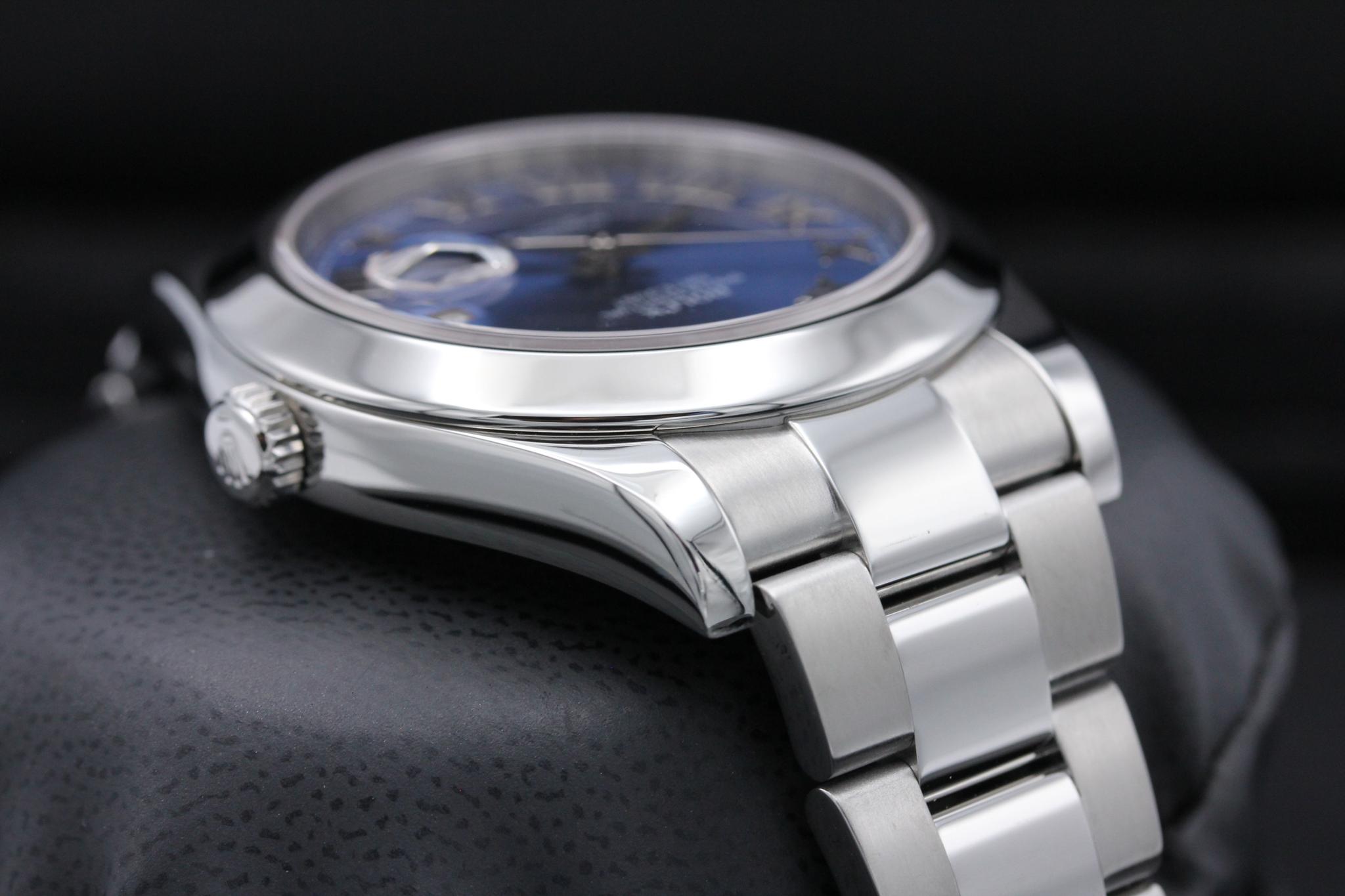 Watch Image 4