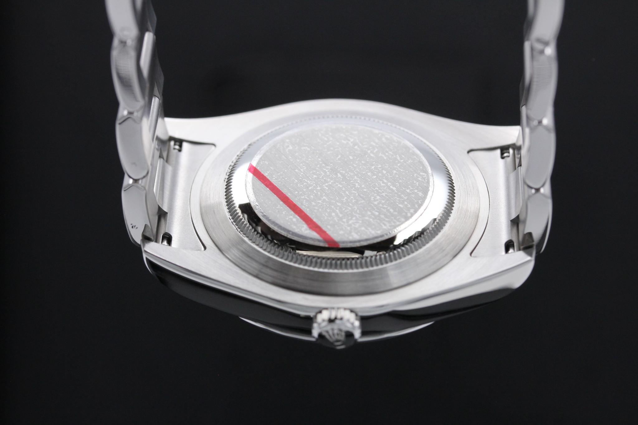 Watch Image 7