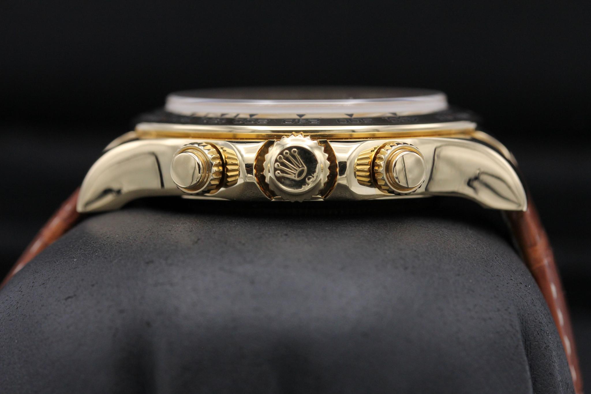 Watch Image 3