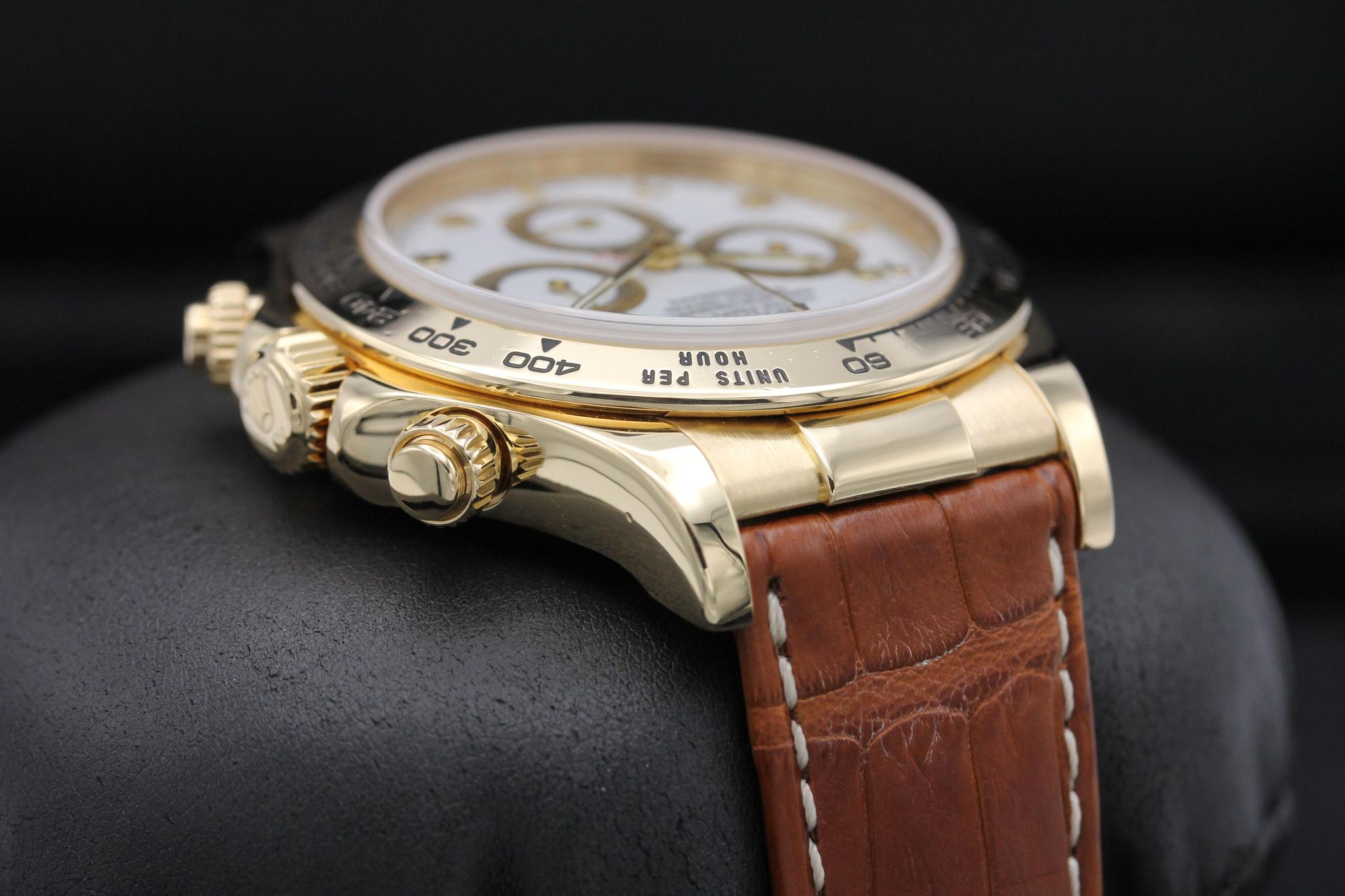 Watch Image 4
