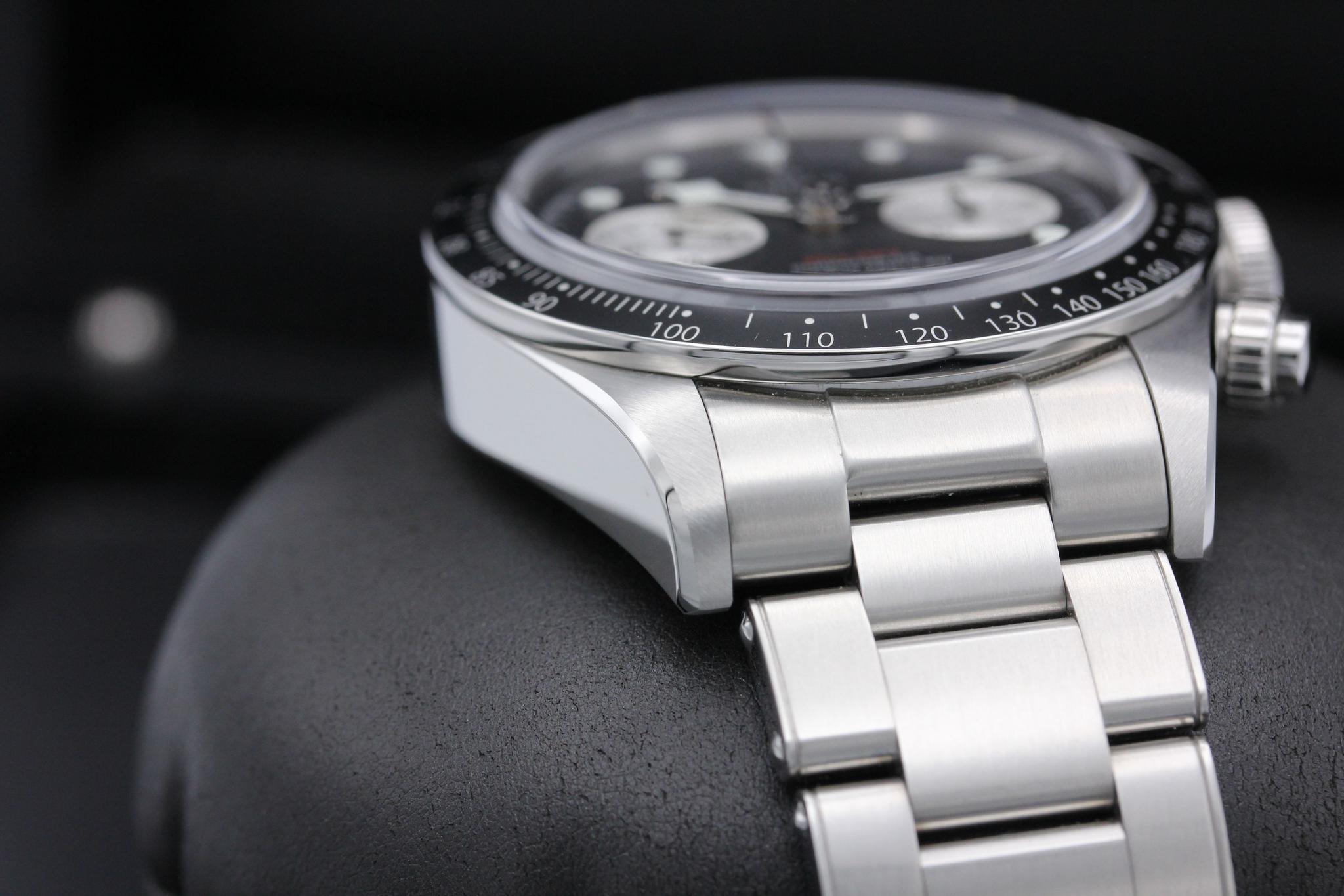 Watch Image 6