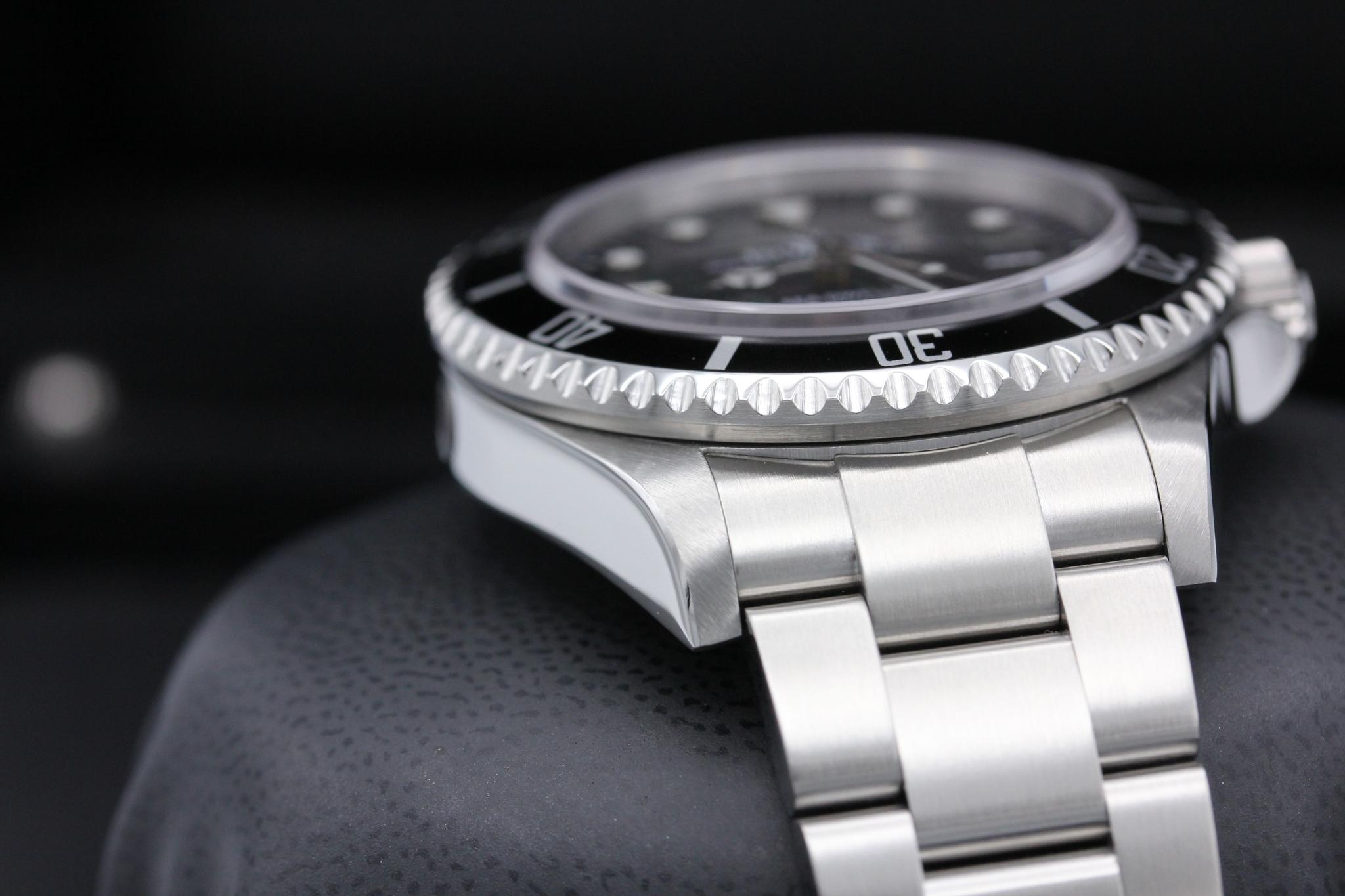 Watch Image 6