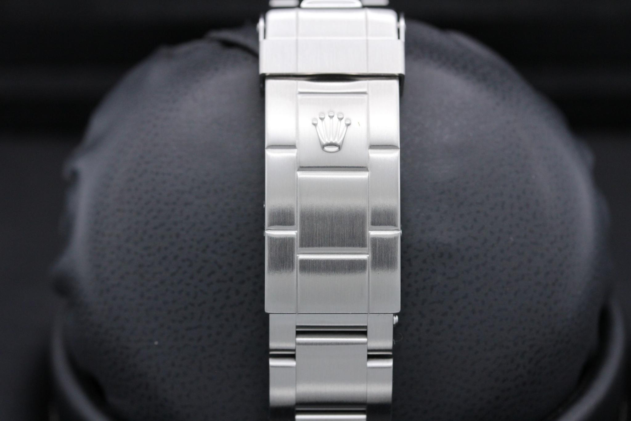 Watch Image 8