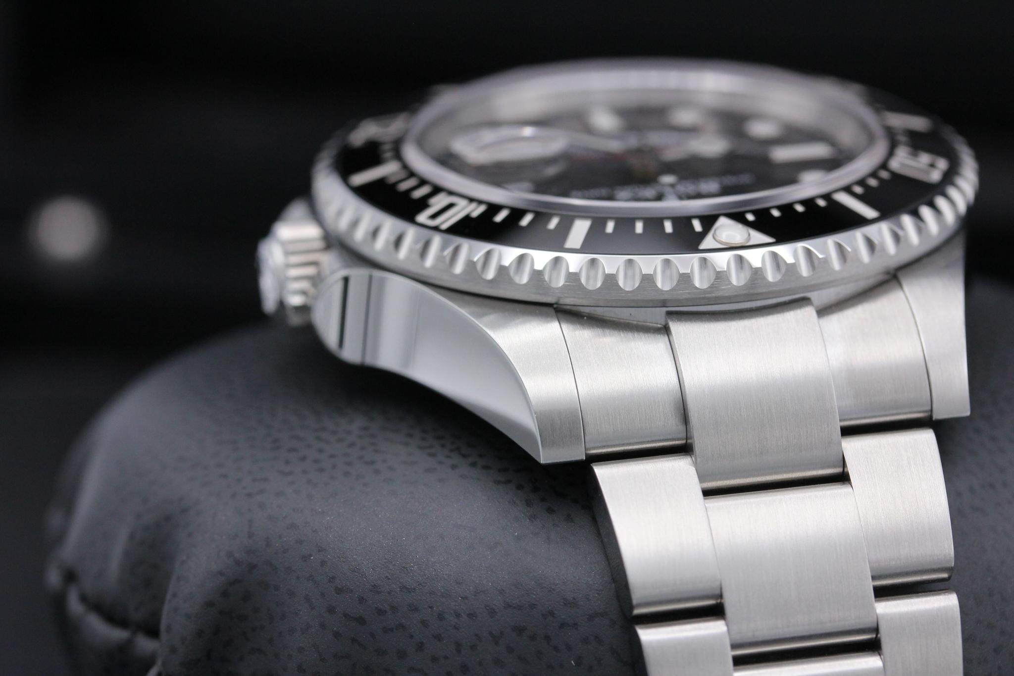 Watch Image 4