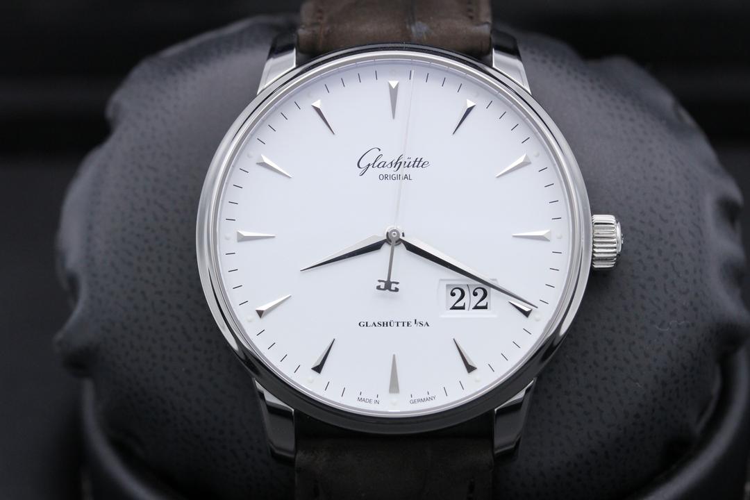 Glashütte Original Senator Excellence Panorama Date 1-36-03-05-02-31