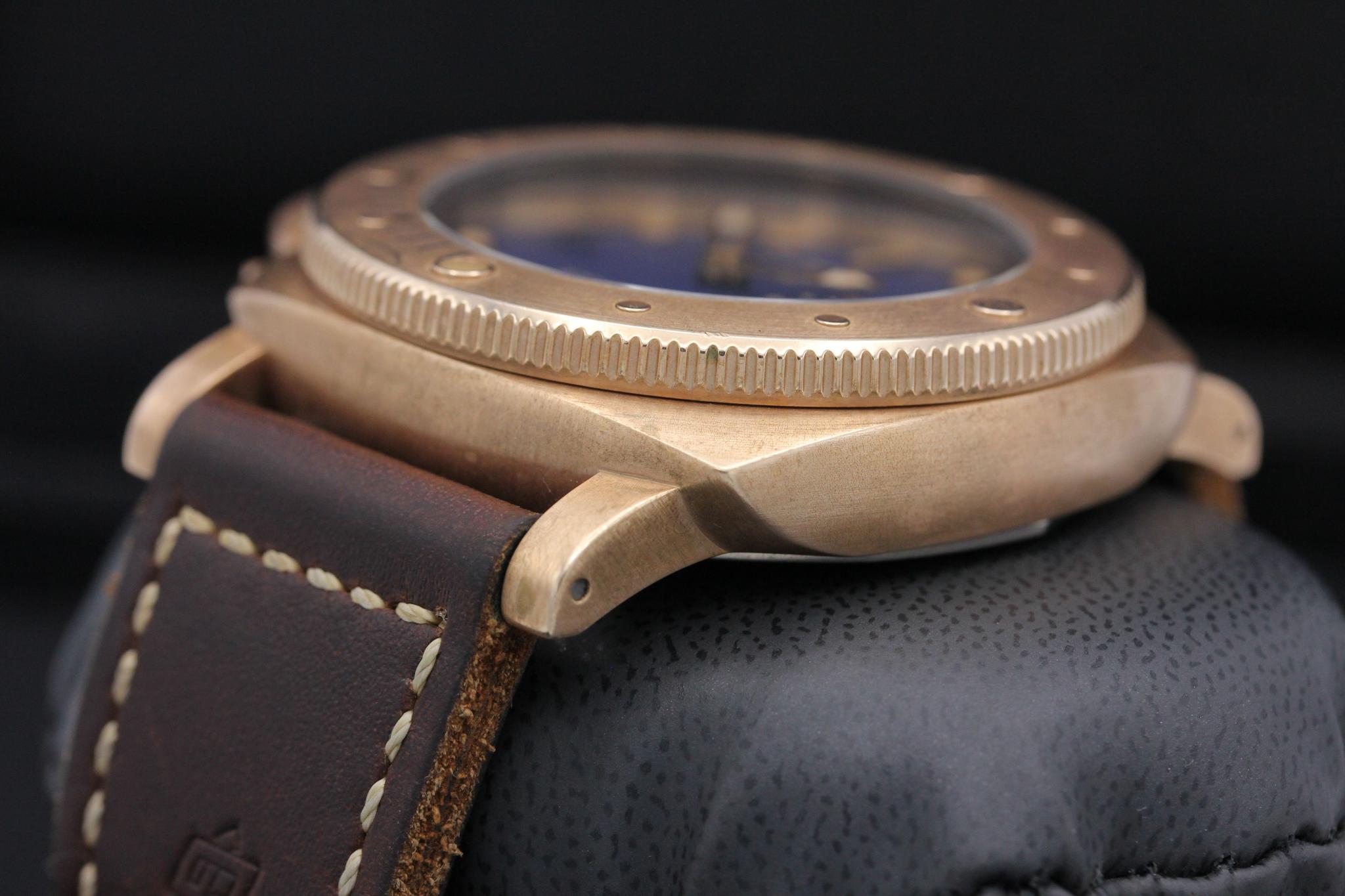 Watch Image 5