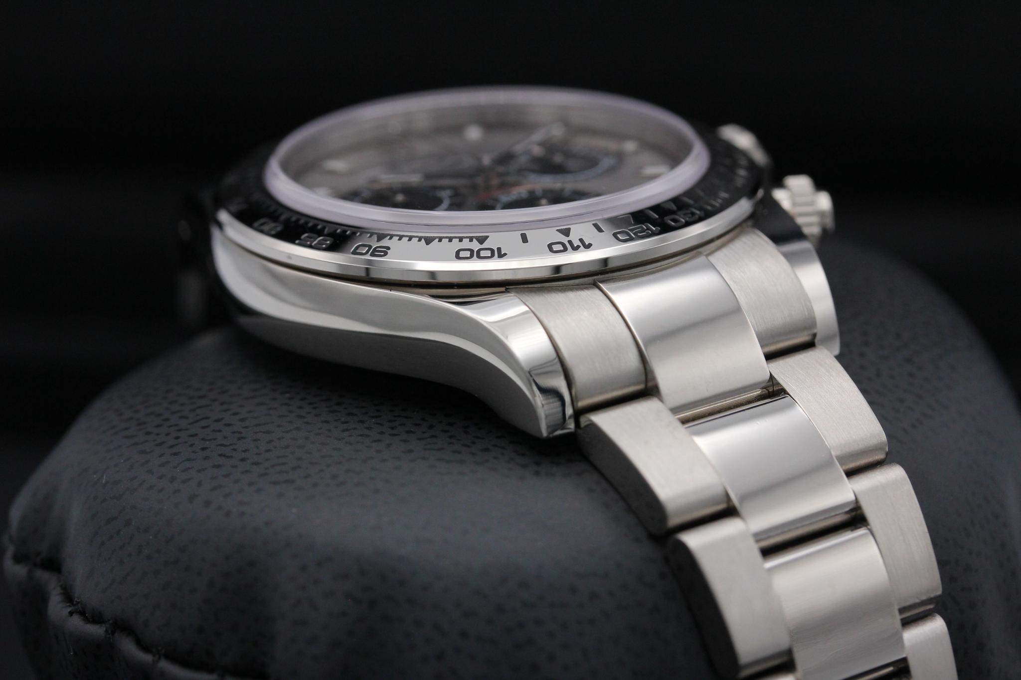 Watch Image 6