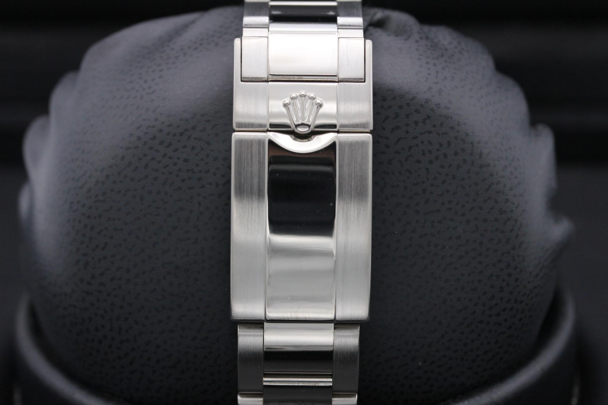 Watch Image 8