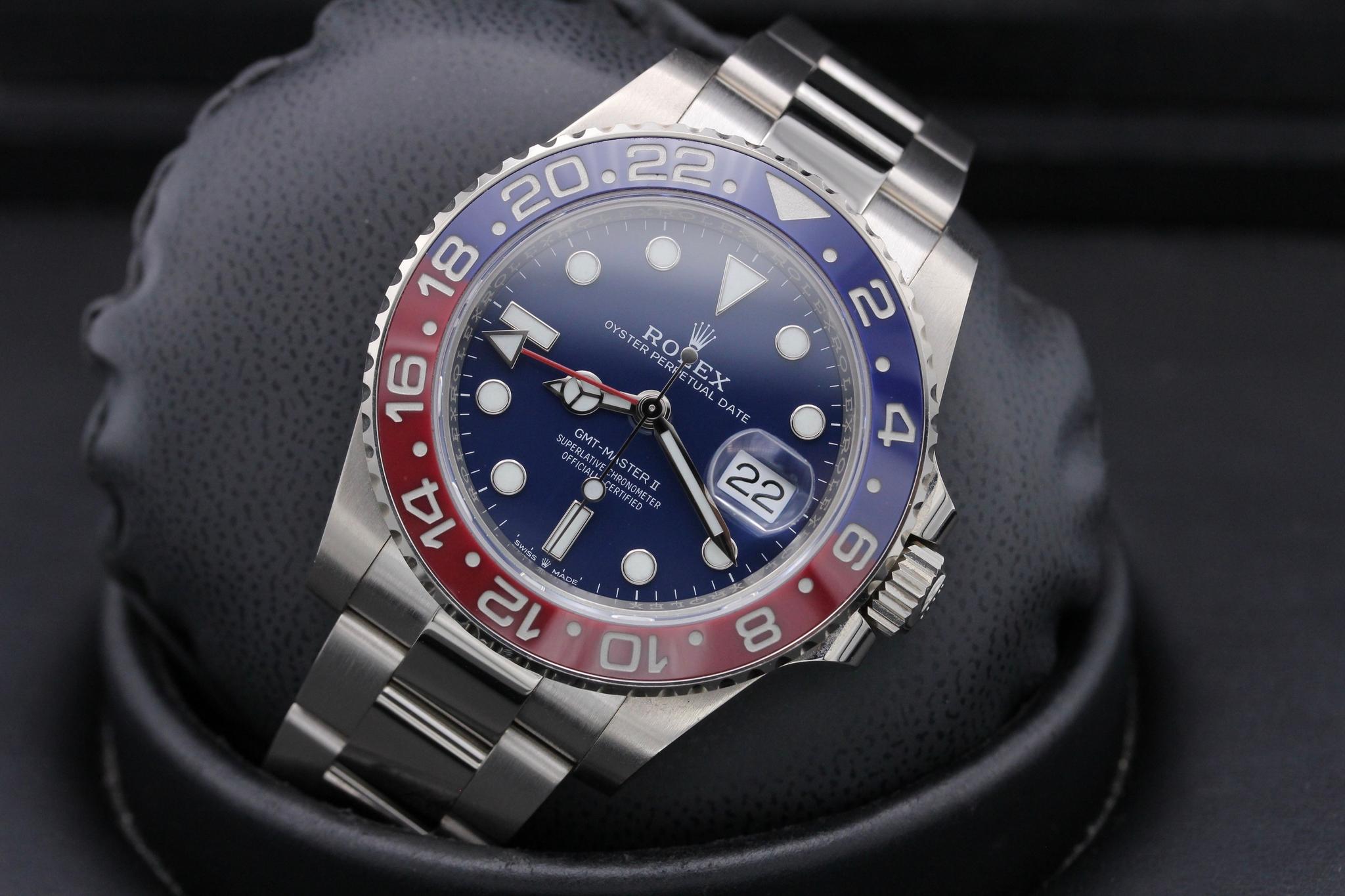 Watch Image 9