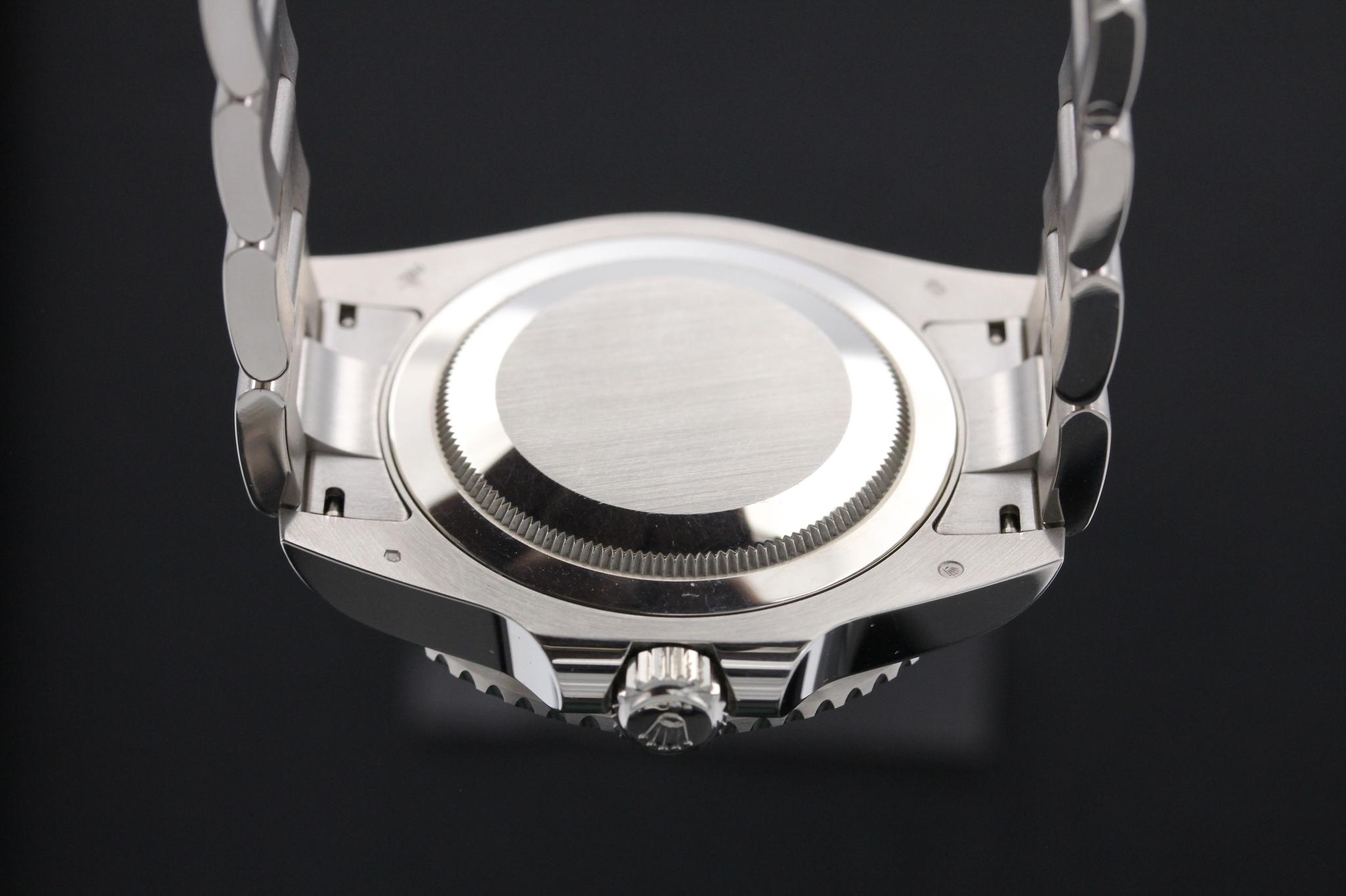 Watch Image 7