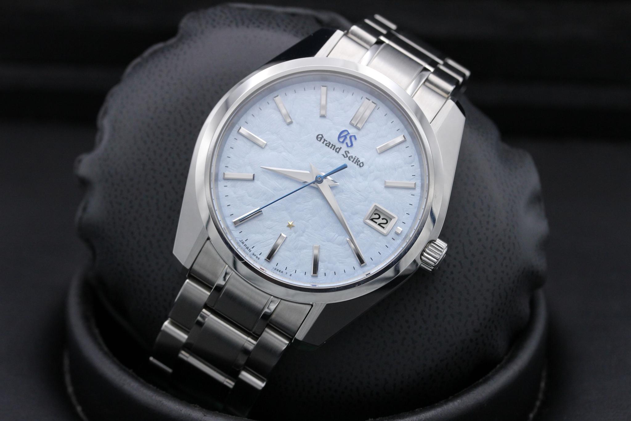 Watch Image 9