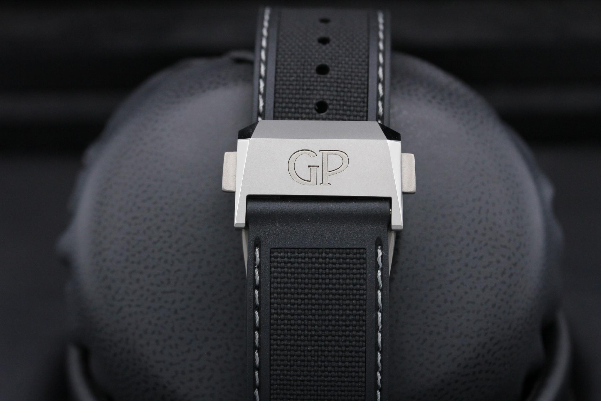Watch Image 8