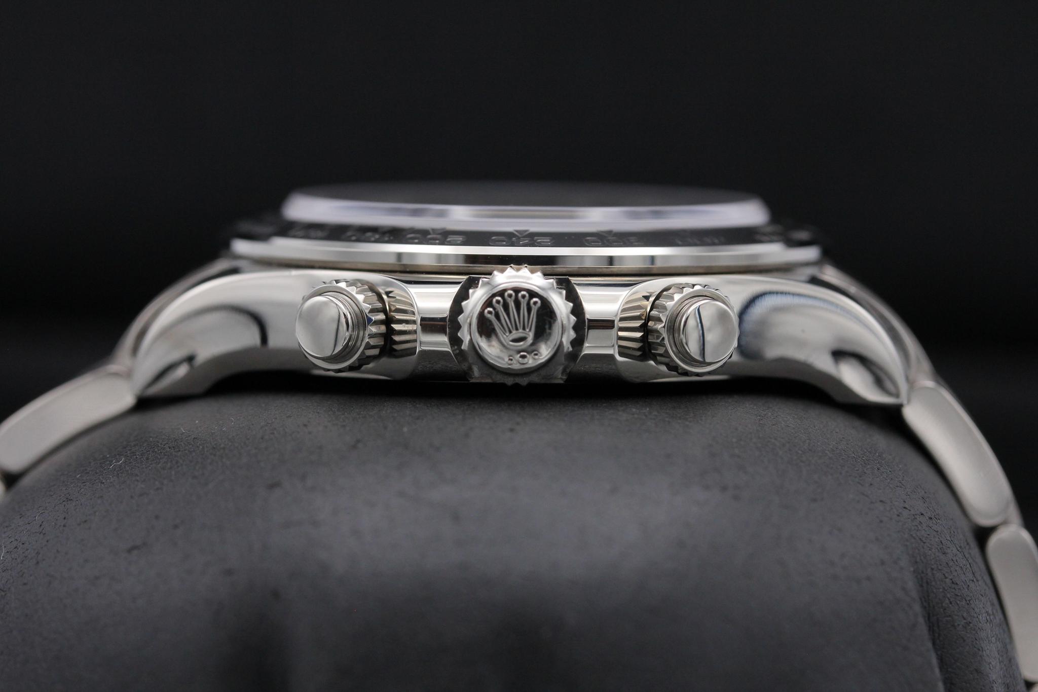 Watch Image 3