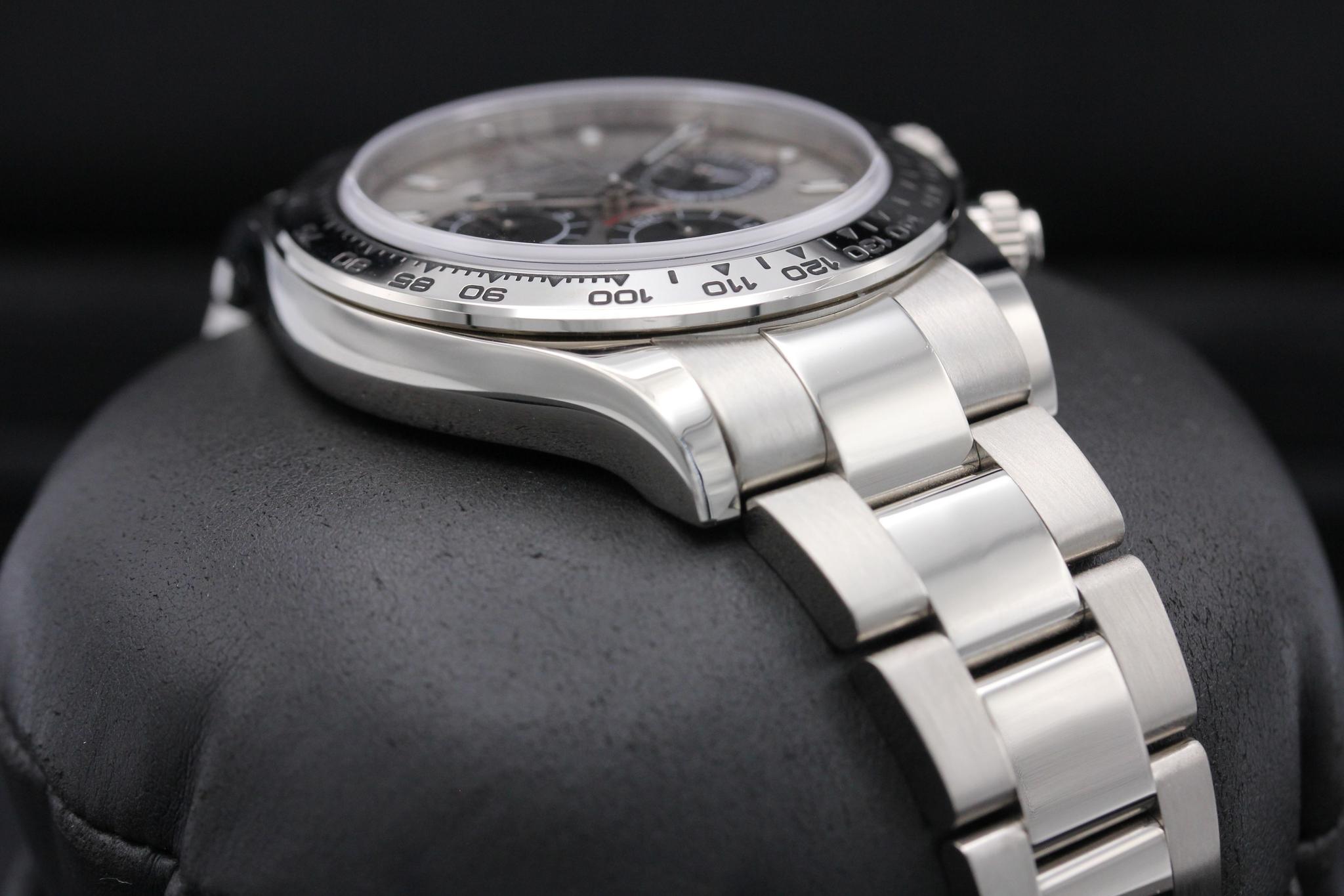 Watch Image 6