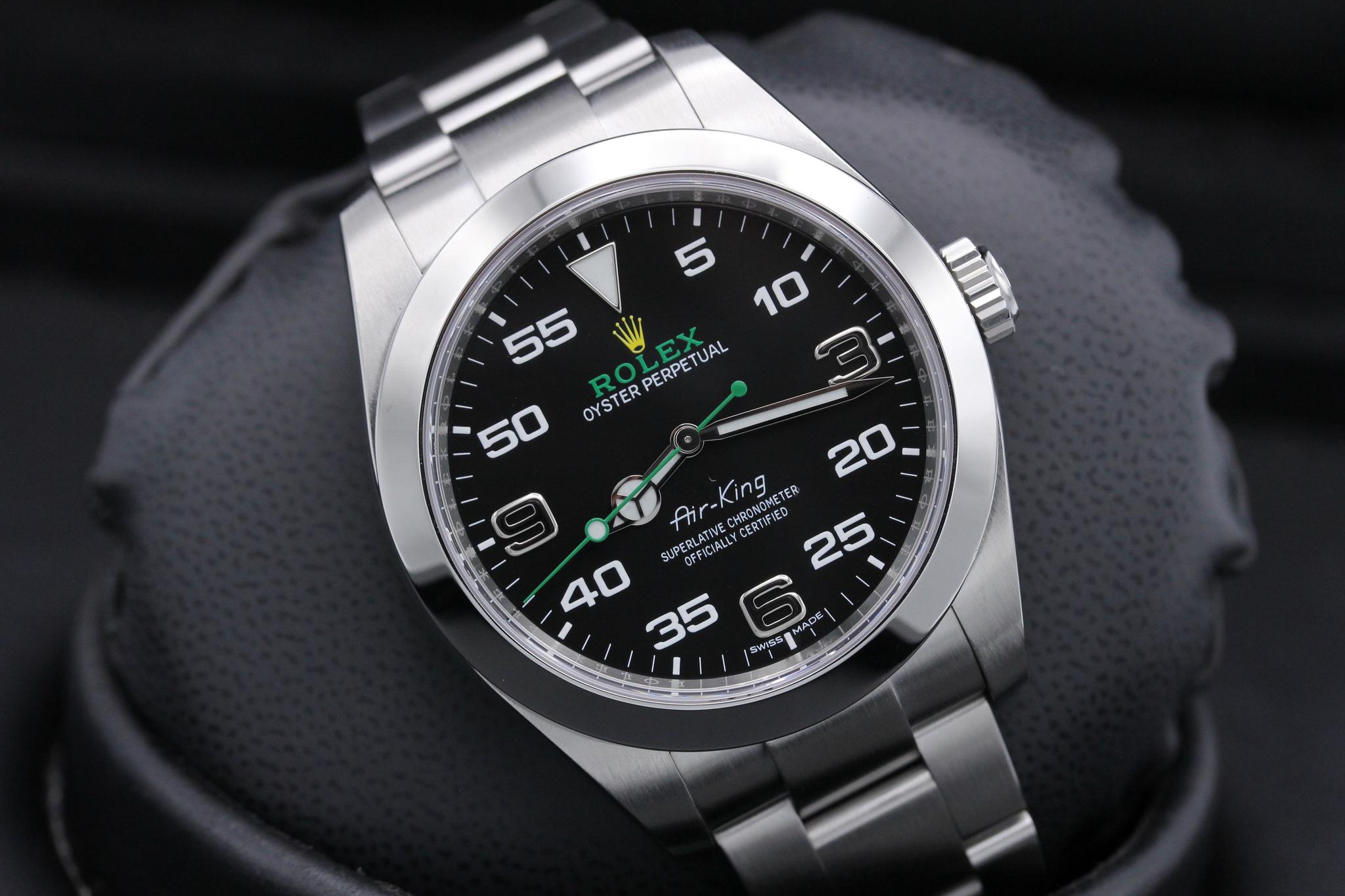 Watch Image 9