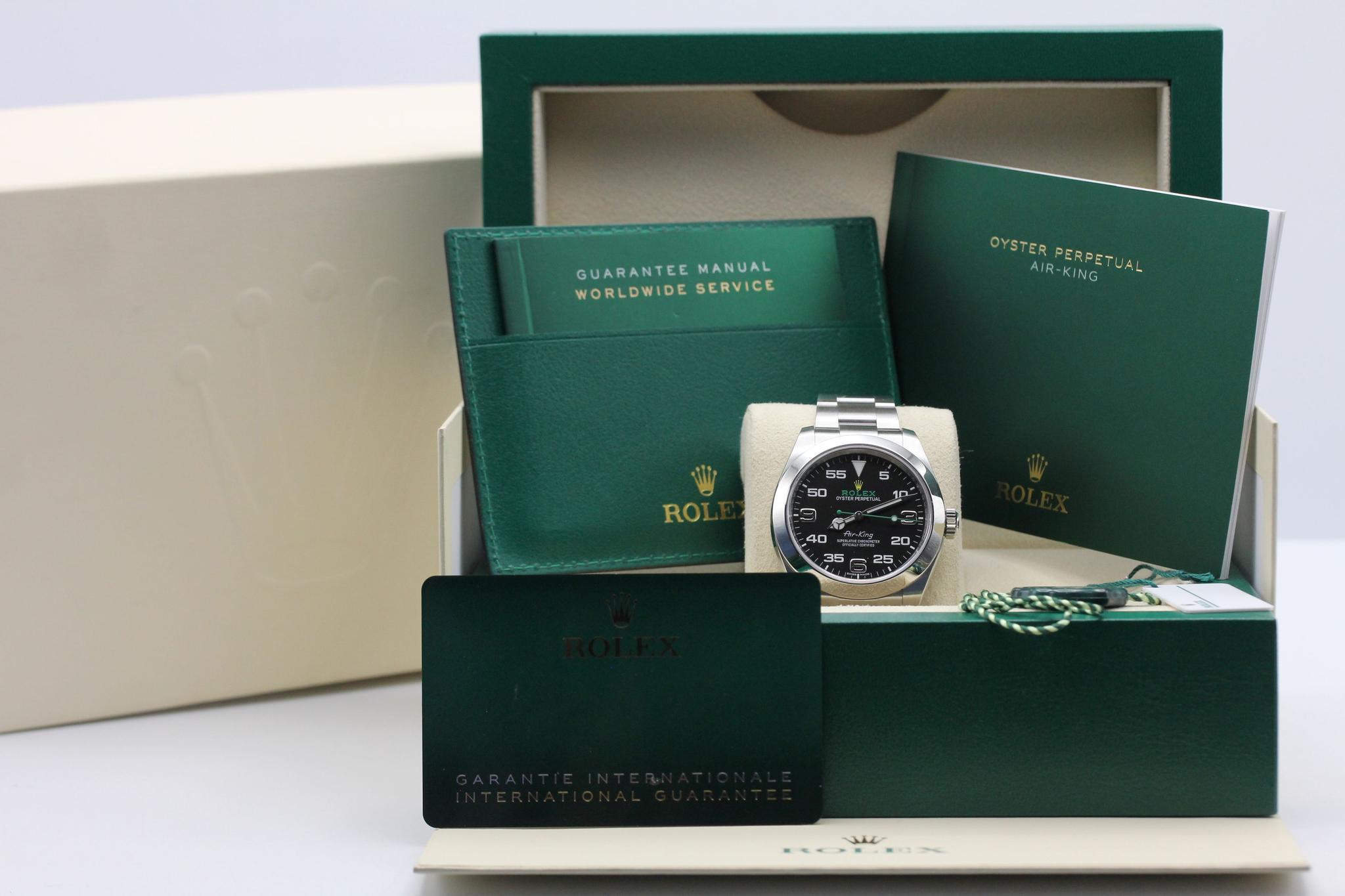 Watch Image 11