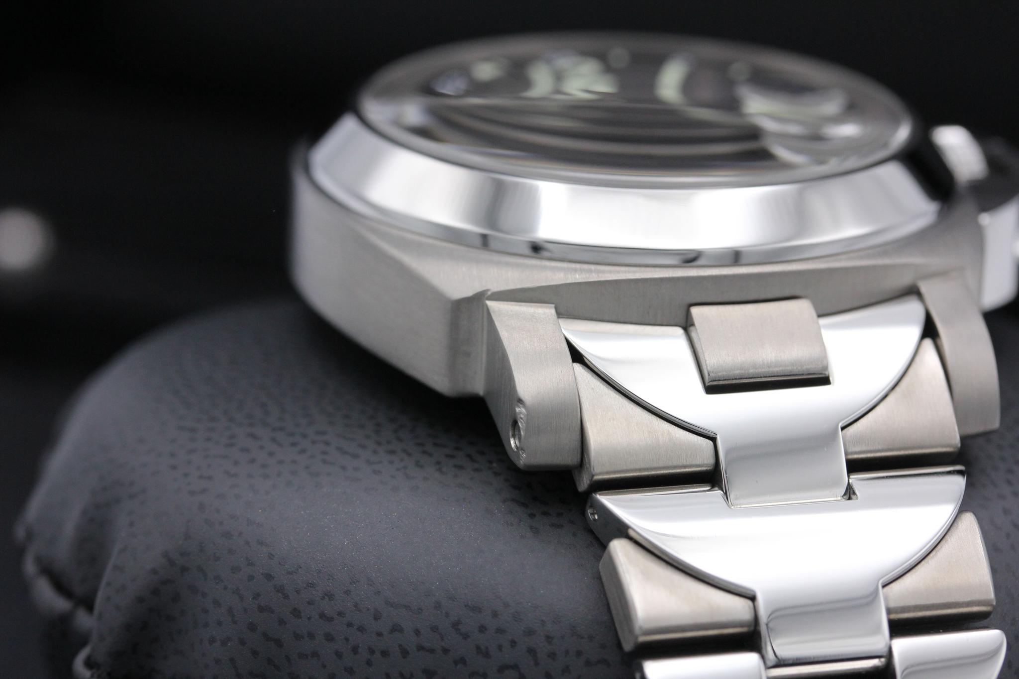 Watch Image 6