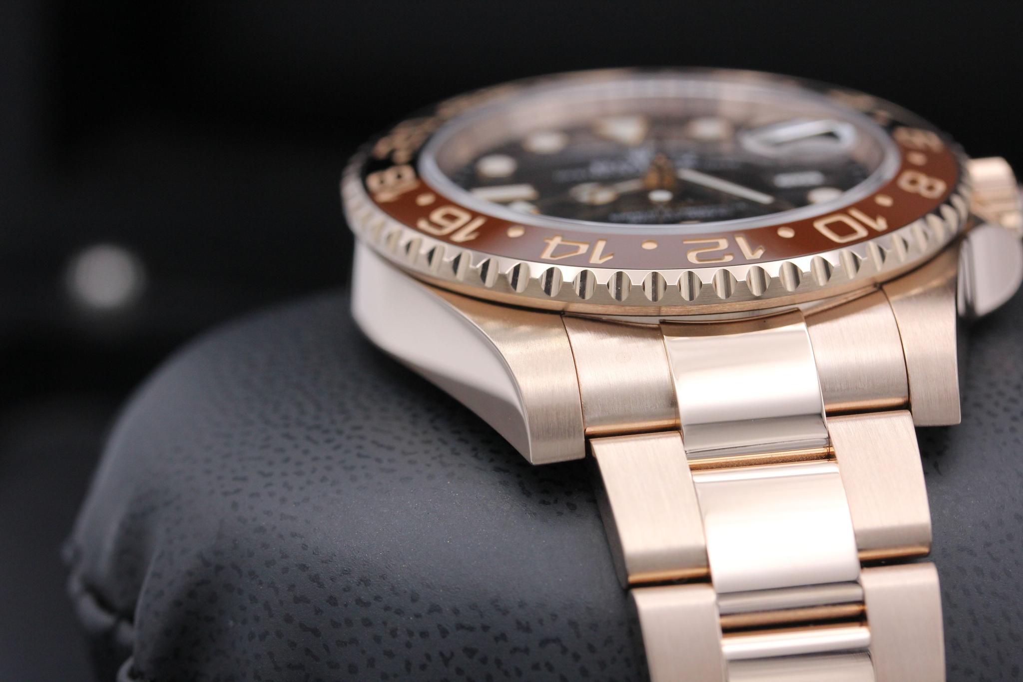 Watch Image 6