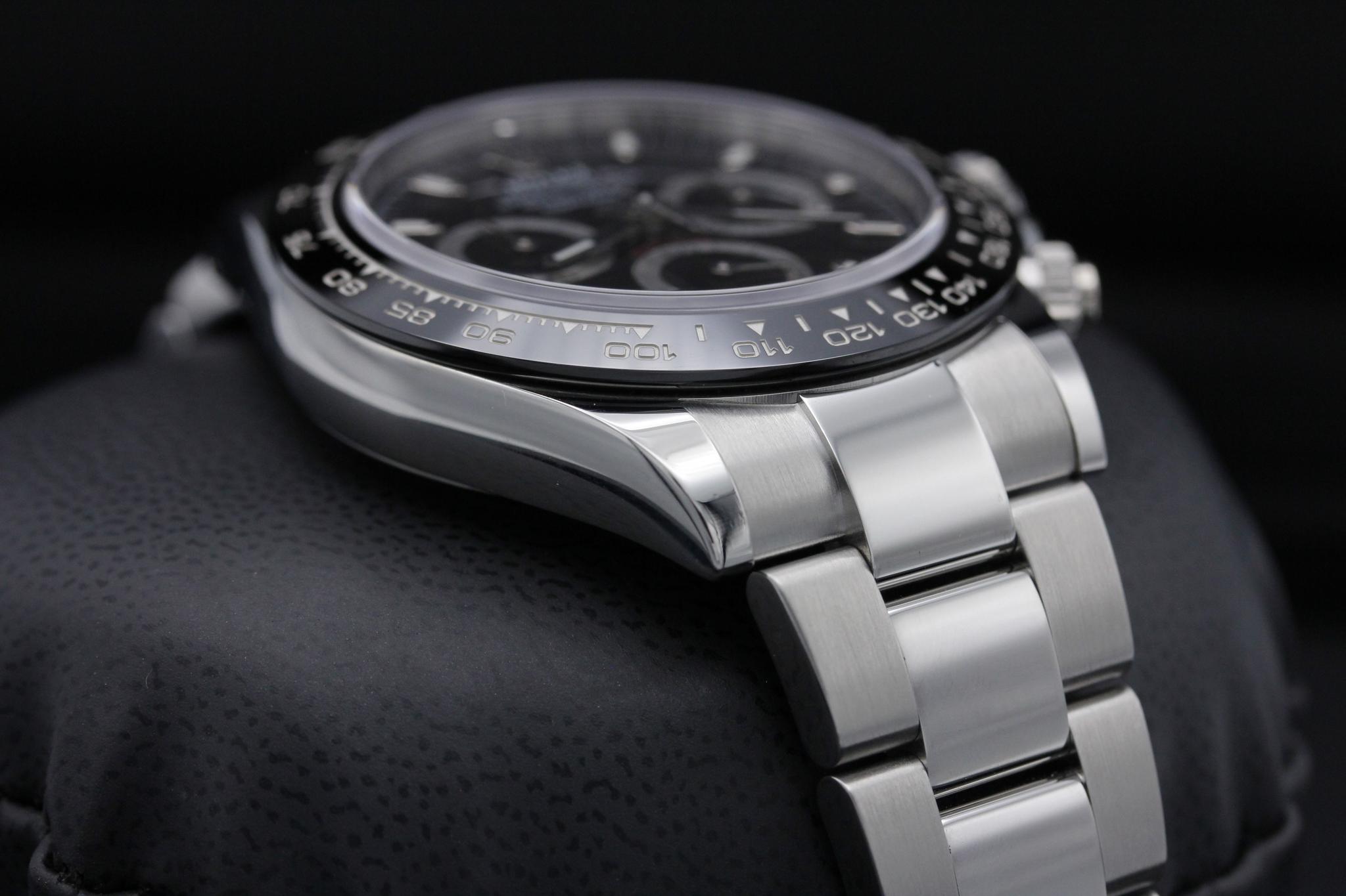 Watch Image 6