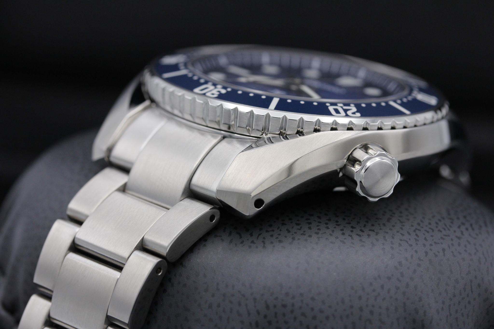 Watch Image 2