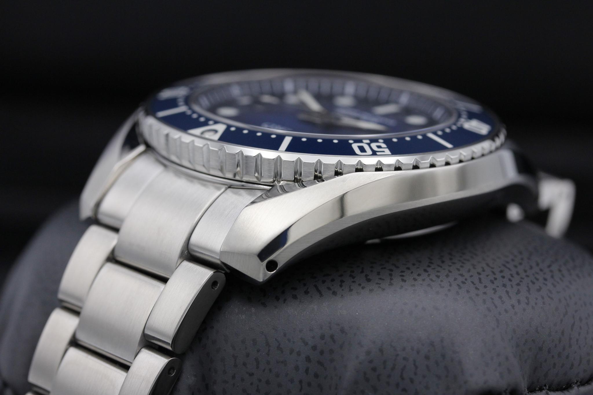 Watch Image 5