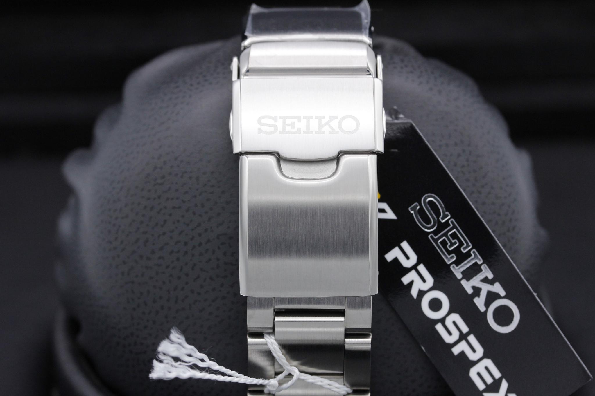 Watch Image 8